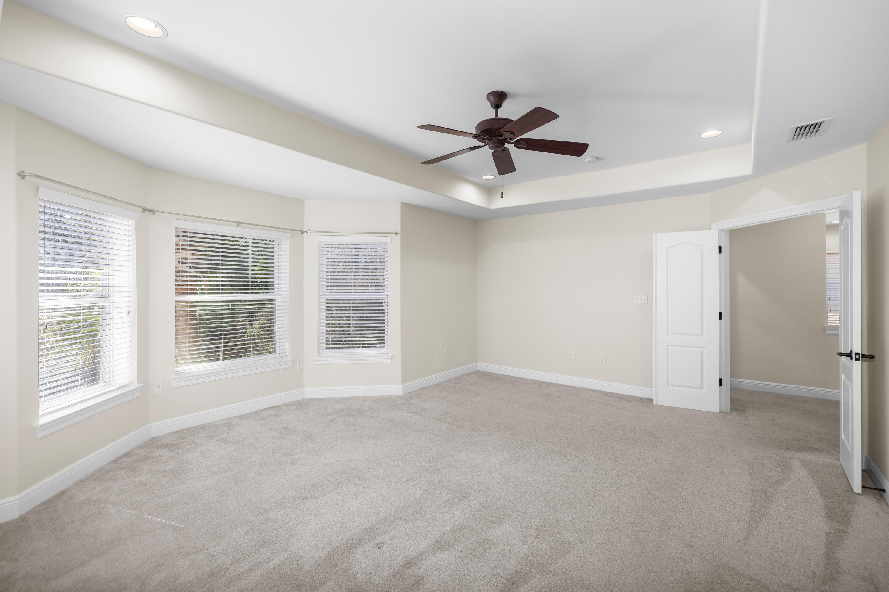 BAYWALK LANDING - Residential