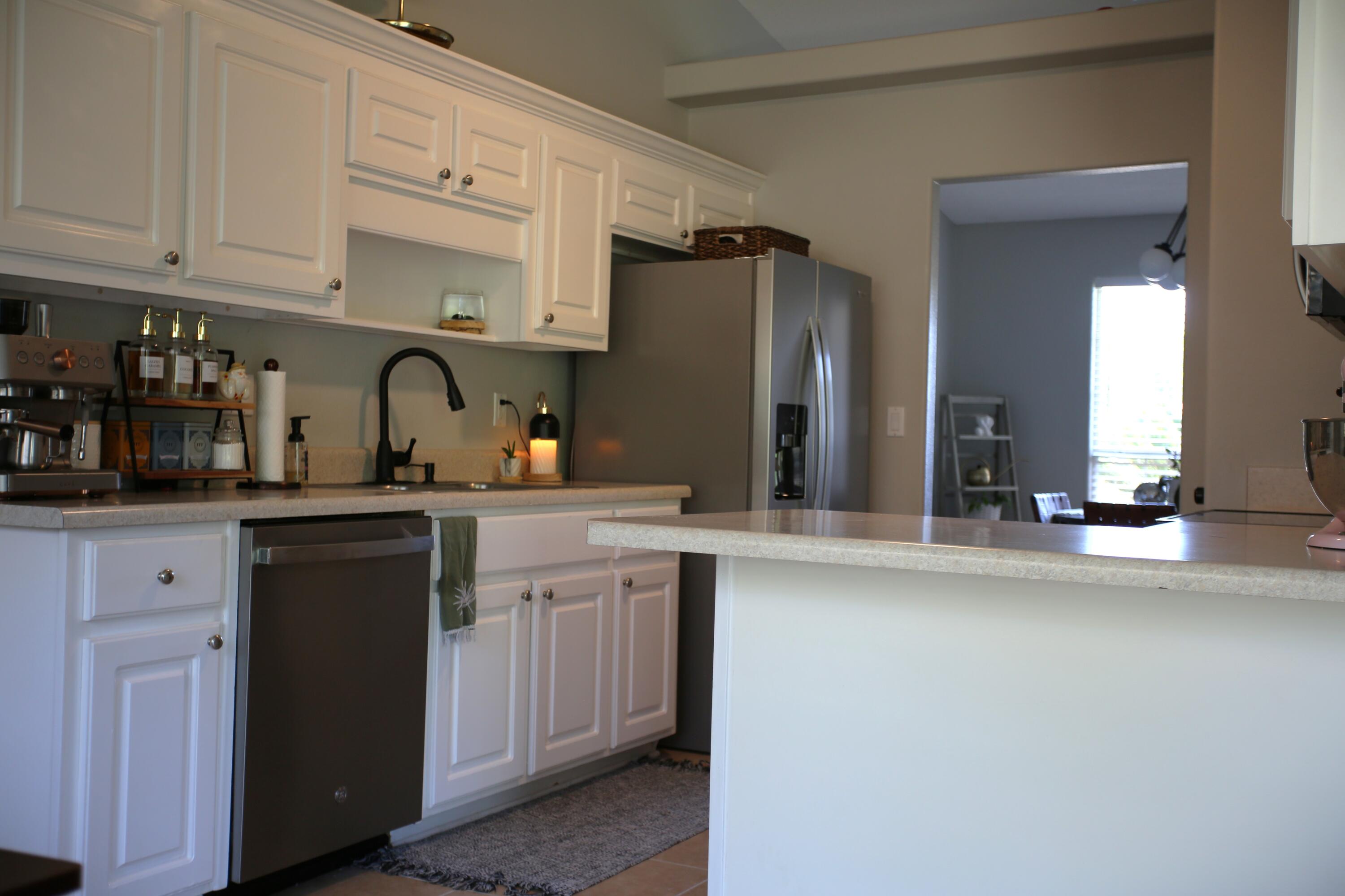 HOLLEY BY THE SEA - Residential