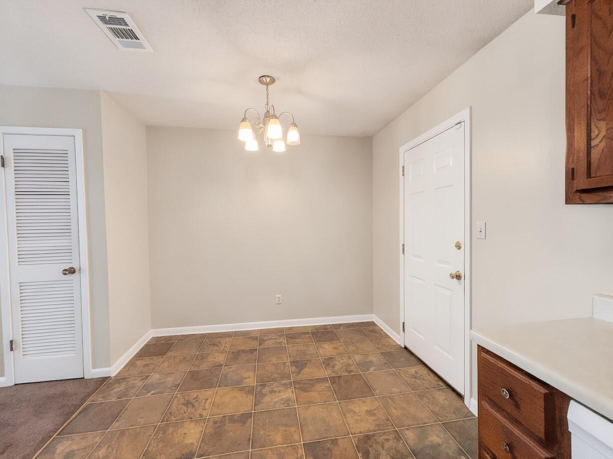 SQUIRREL HAVEN UNREC - Residential Lease