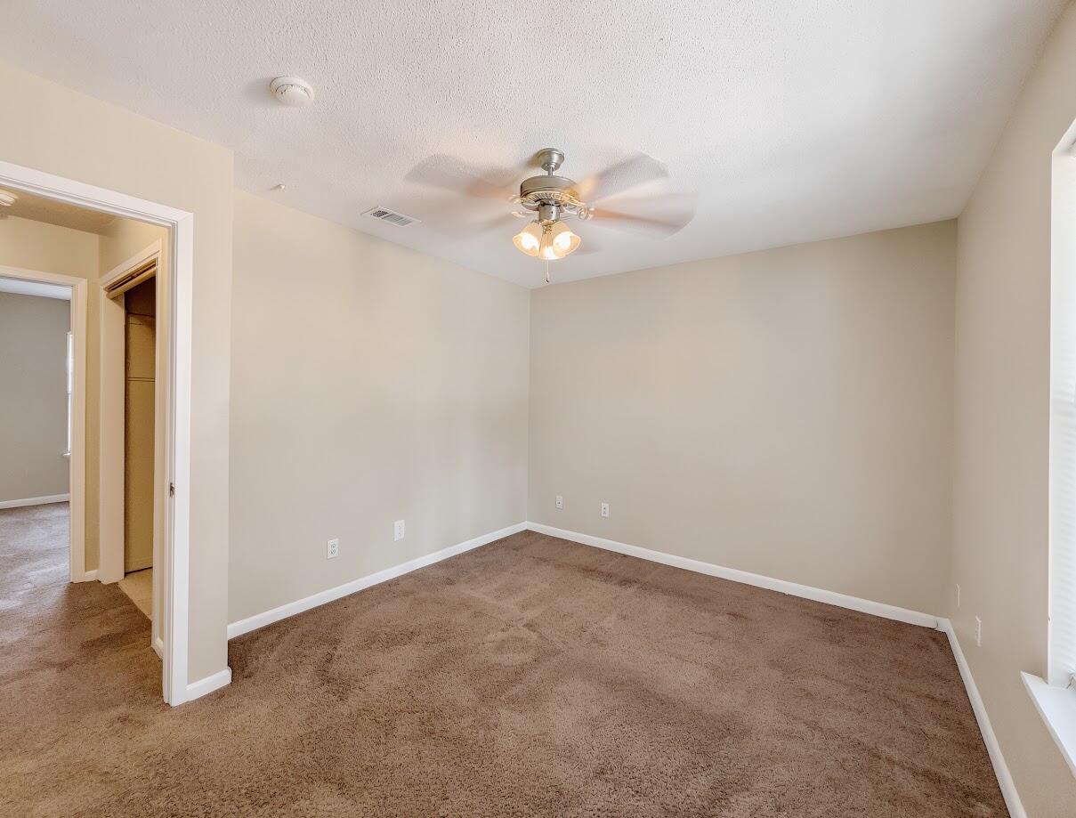 SQUIRREL HAVEN UNREC - Residential Lease