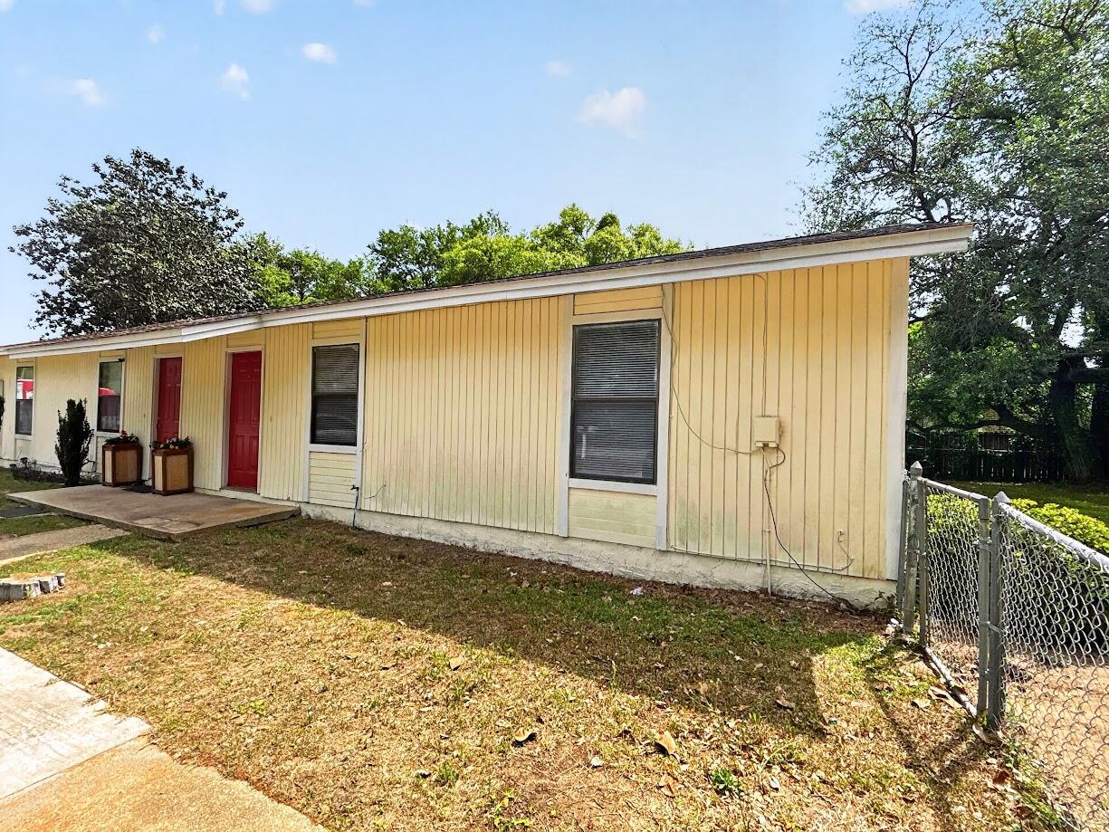 SQUIRREL HAVEN UNREC - Residential Lease