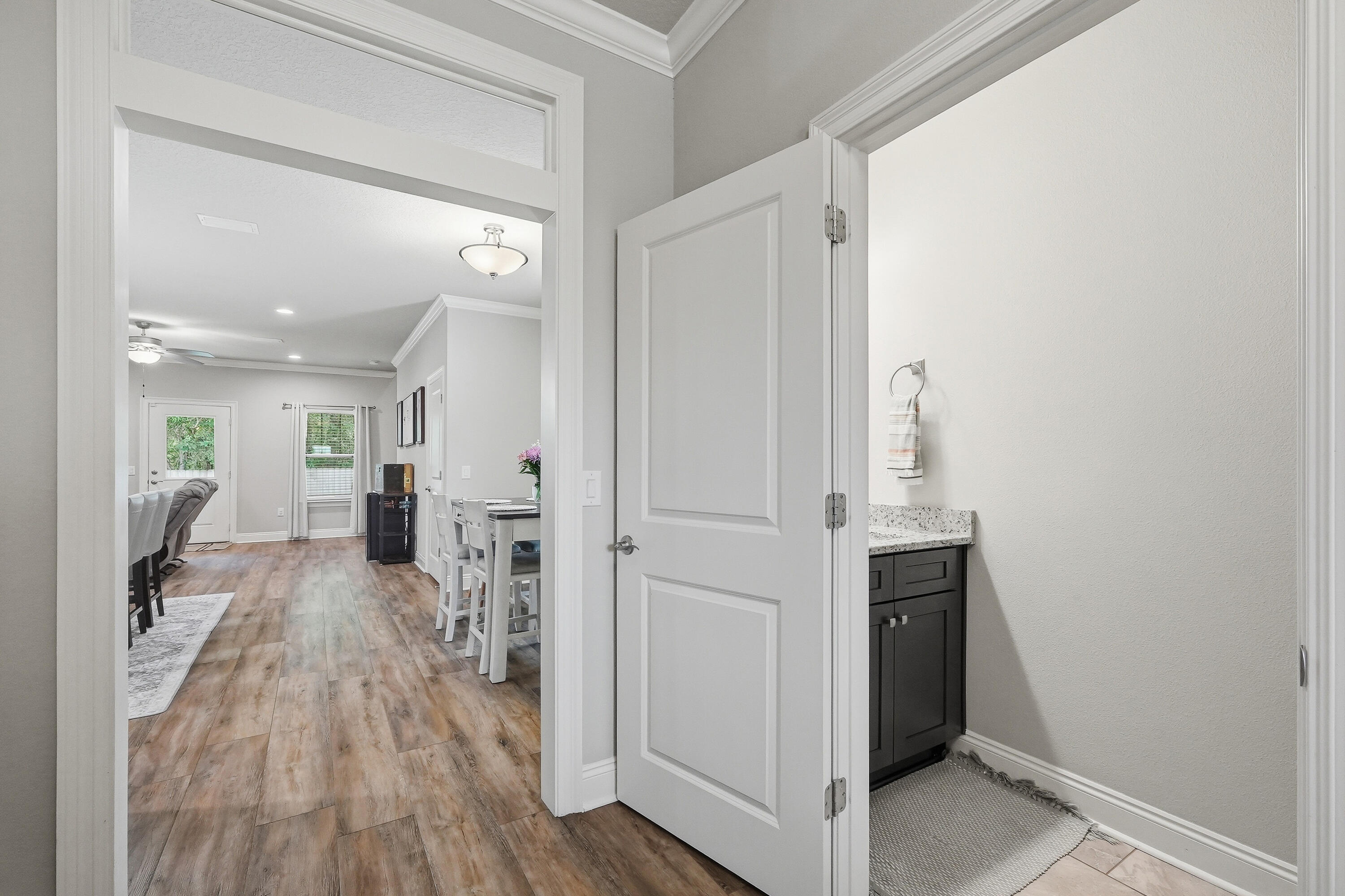 CRESCENT SHORES - Residential