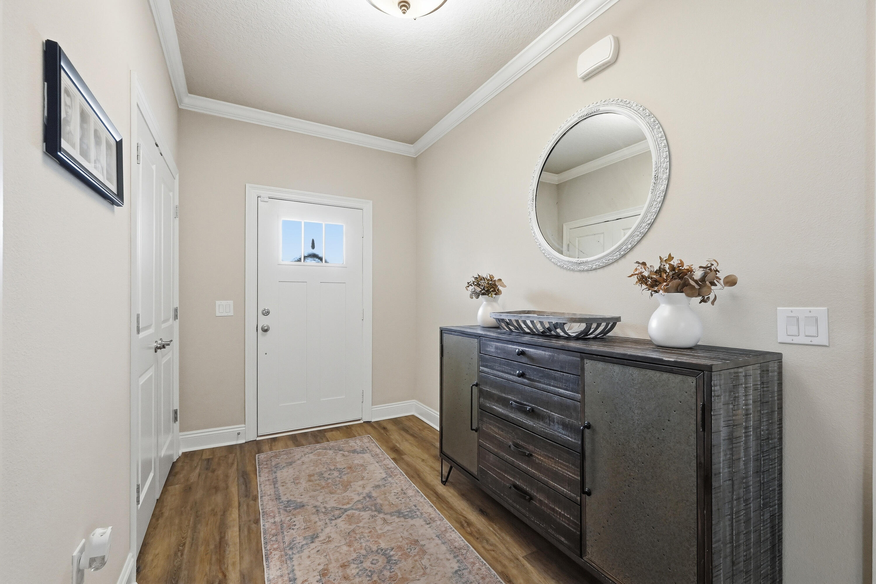 CRESCENT SHORES - Residential