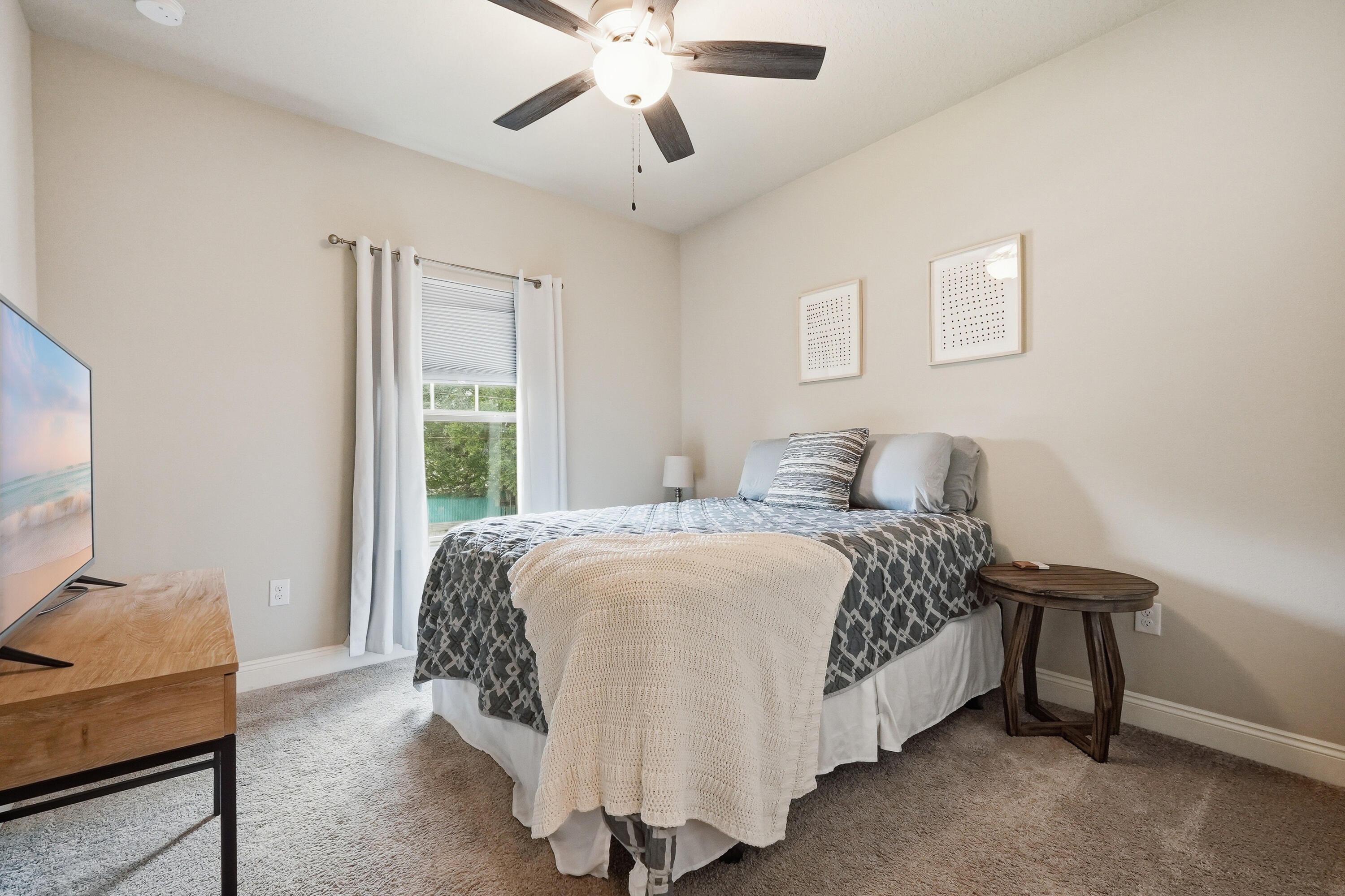 CRESCENT SHORES - Residential