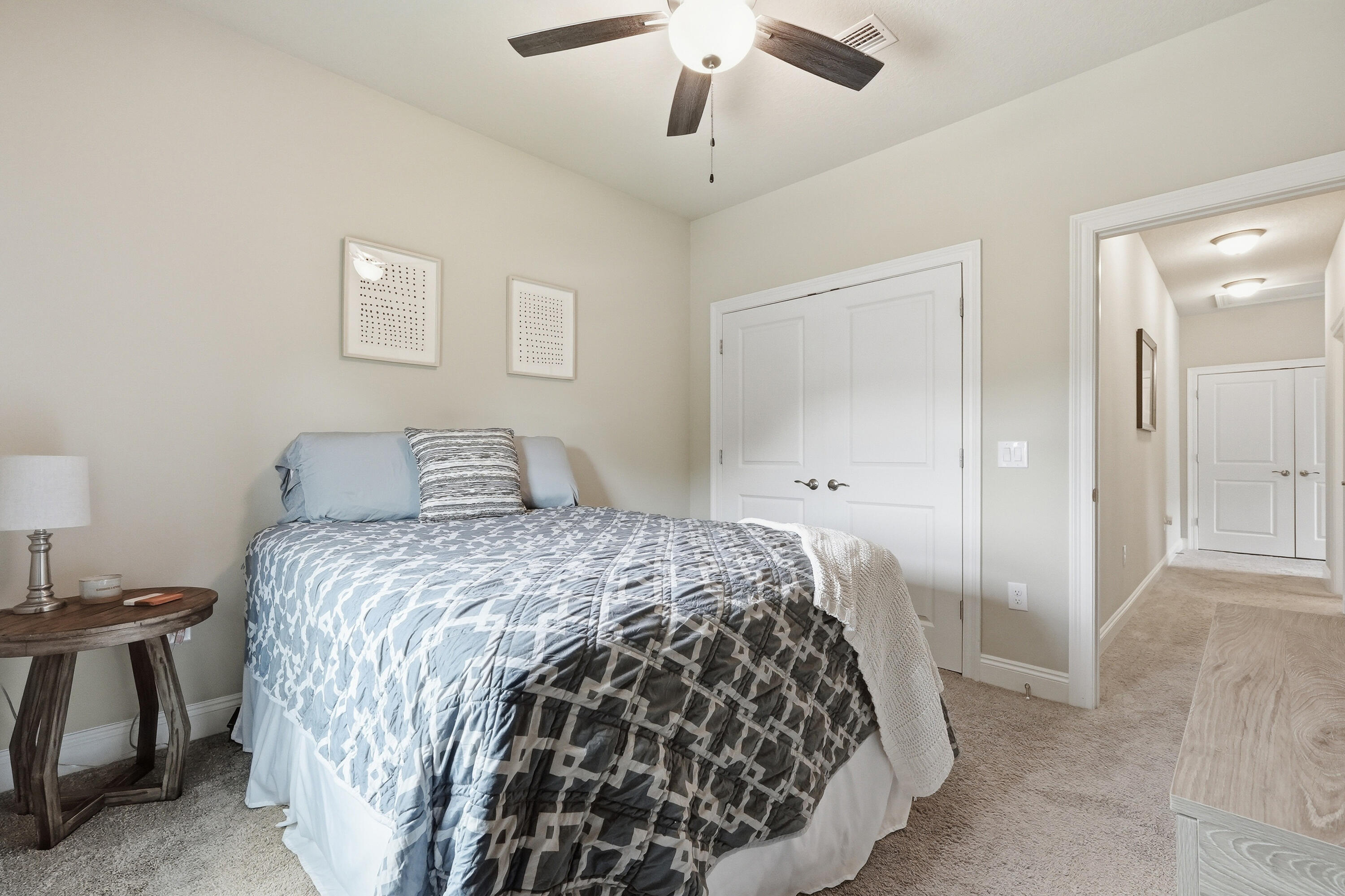 CRESCENT SHORES - Residential