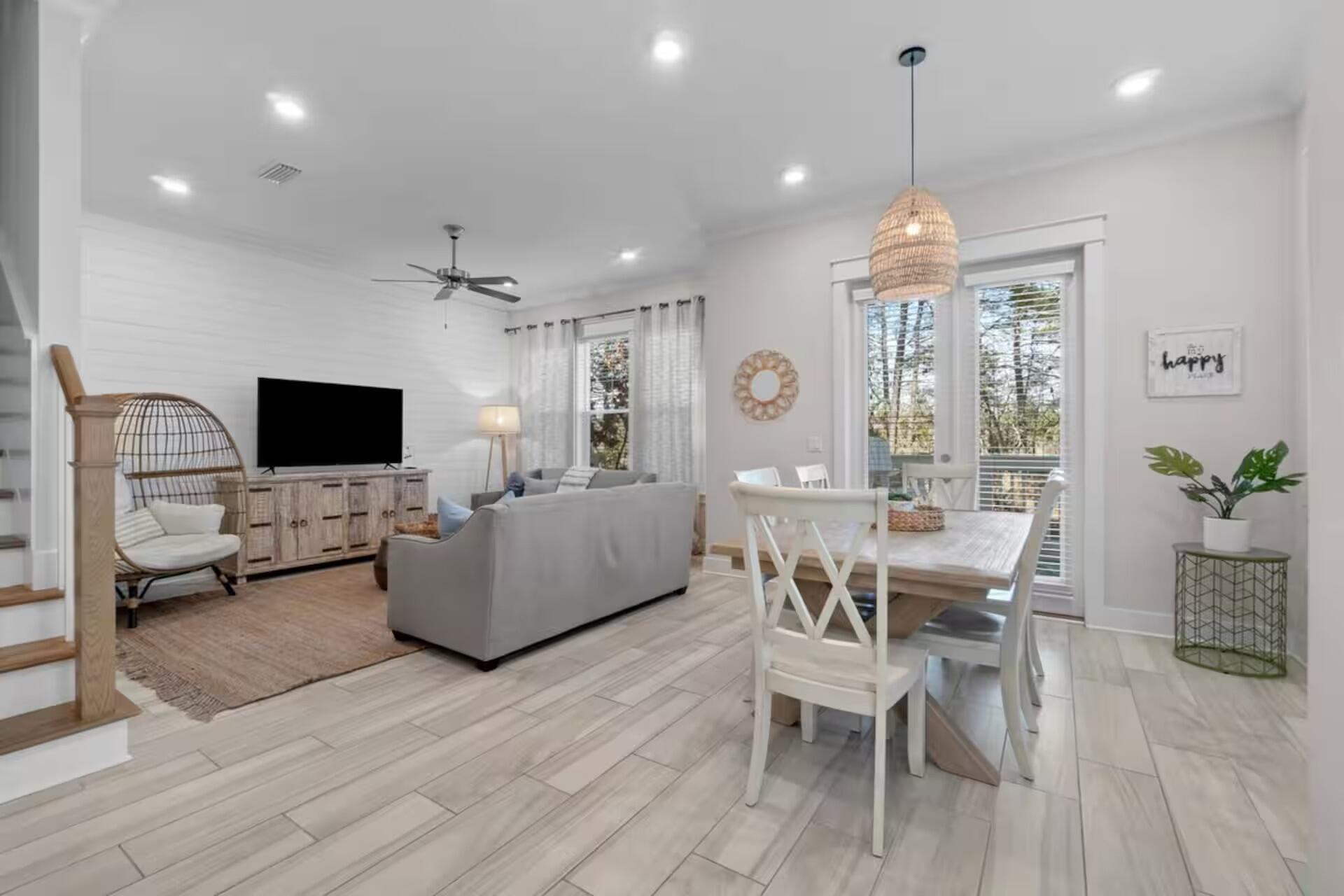 146 E Pine Lands Loop UNIT B