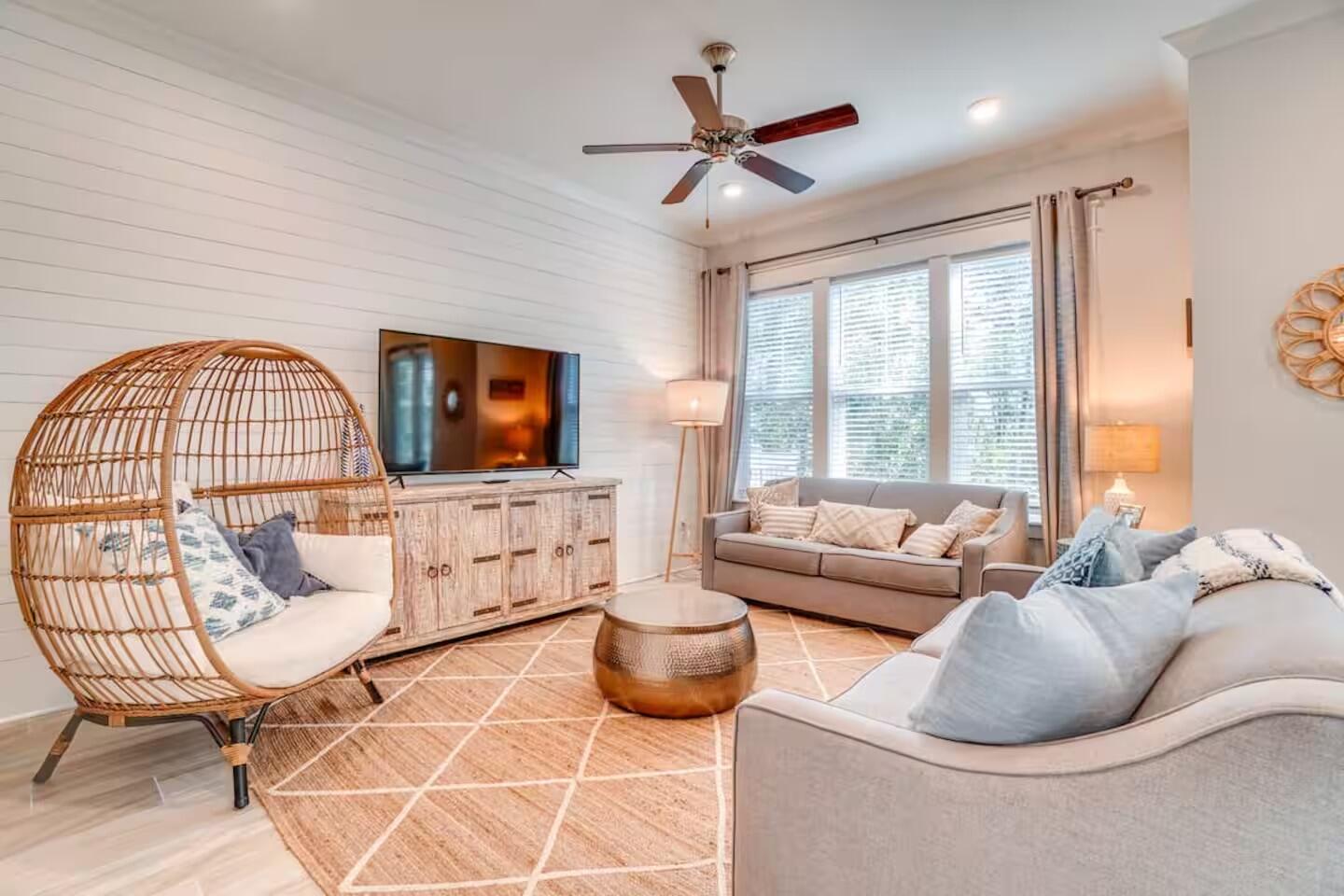 146 E Pine Lands Loop UNIT B