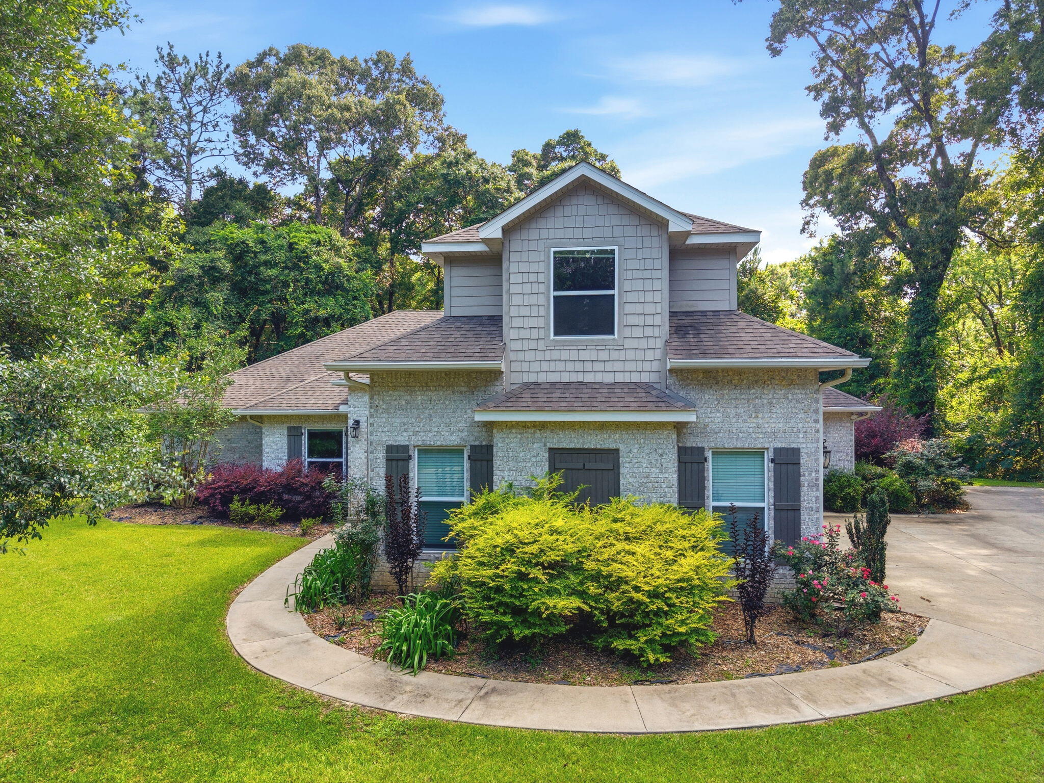 Photo 1 of 49 — 5800 S Mosley Lane, Crestview, FL 32539