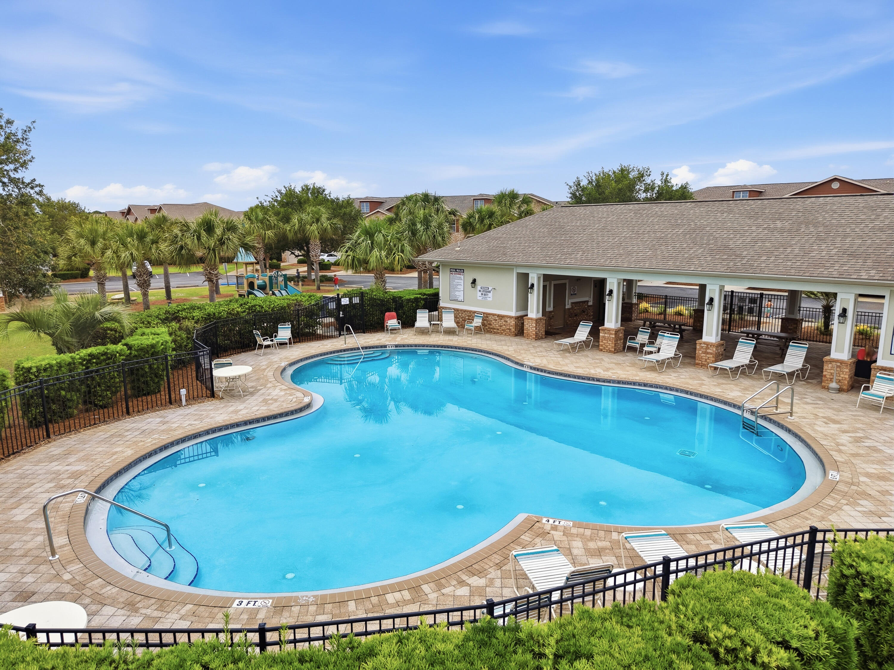 RESERVE POINTE TOWNHOMES - Residential
