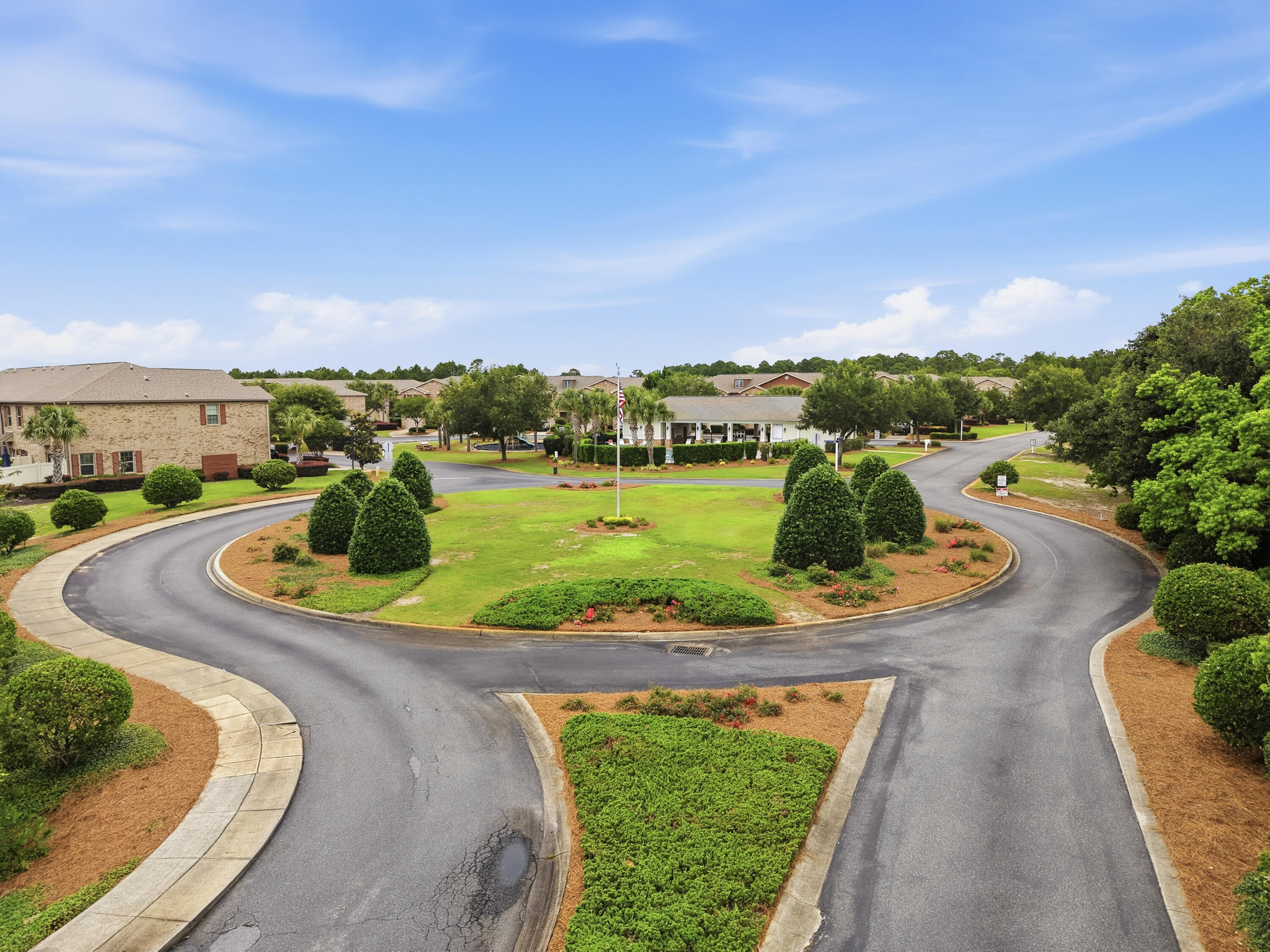 RESERVE POINTE TOWNHOMES - Residential