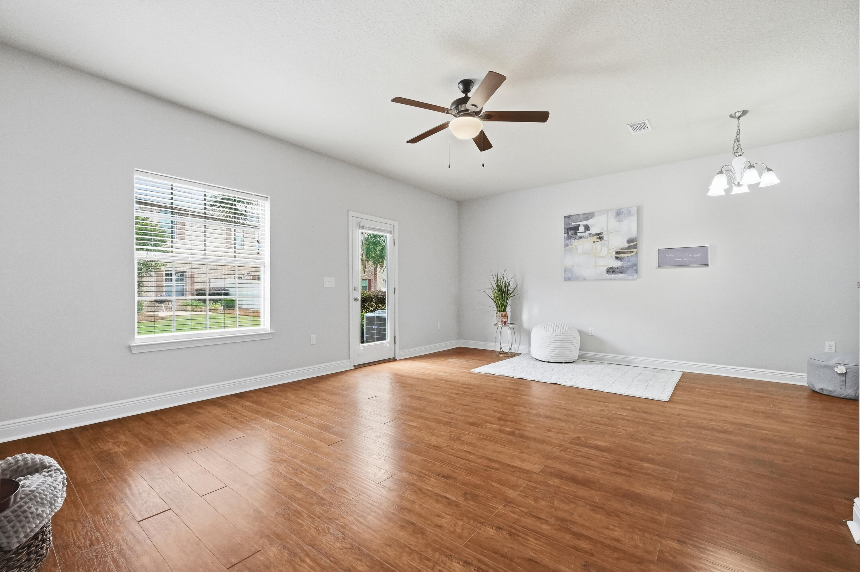 RESERVE POINTE TOWNHOMES - Residential
