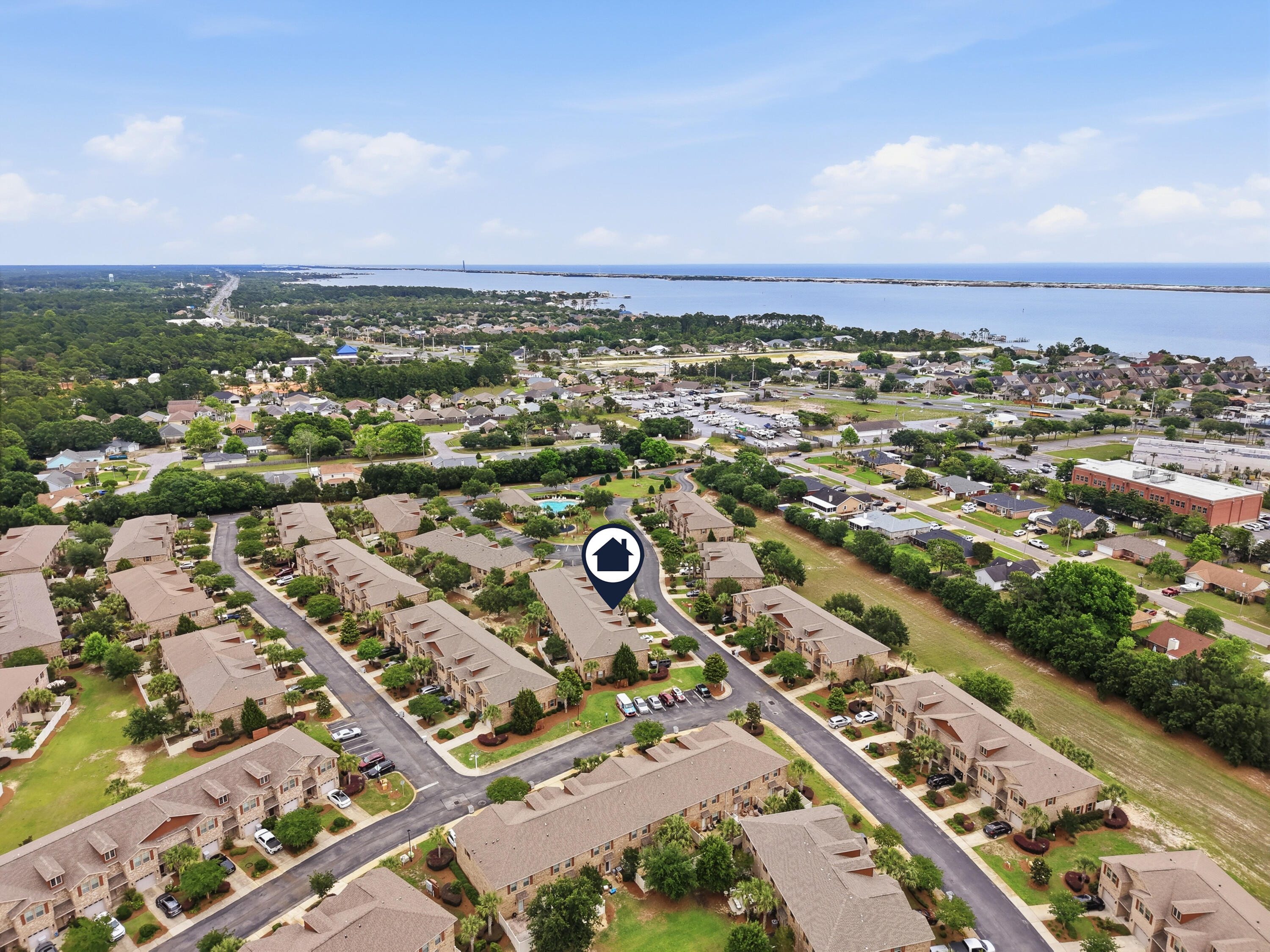 RESERVE POINTE TOWNHOMES - Residential