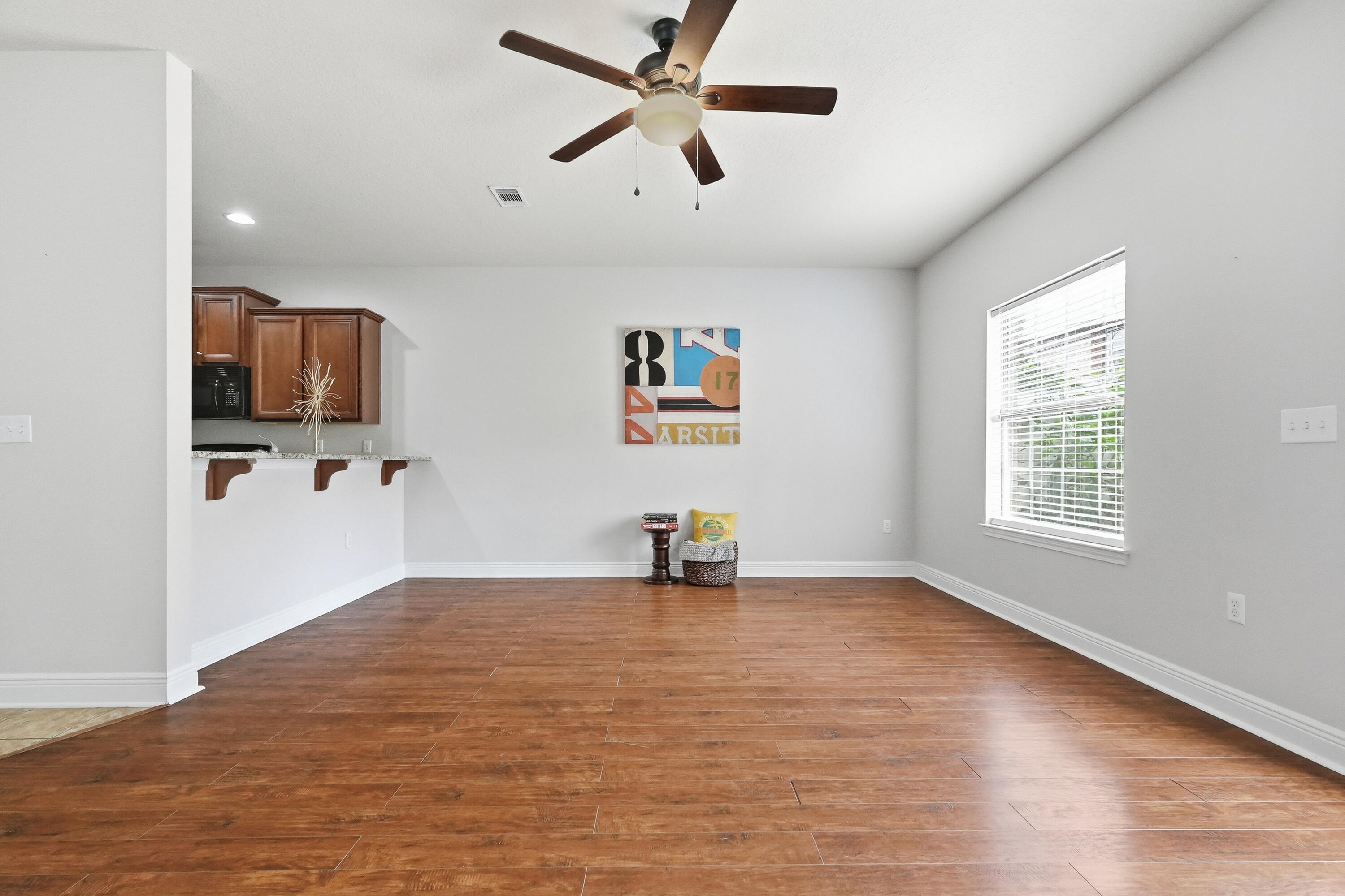 RESERVE POINTE TOWNHOMES - Residential