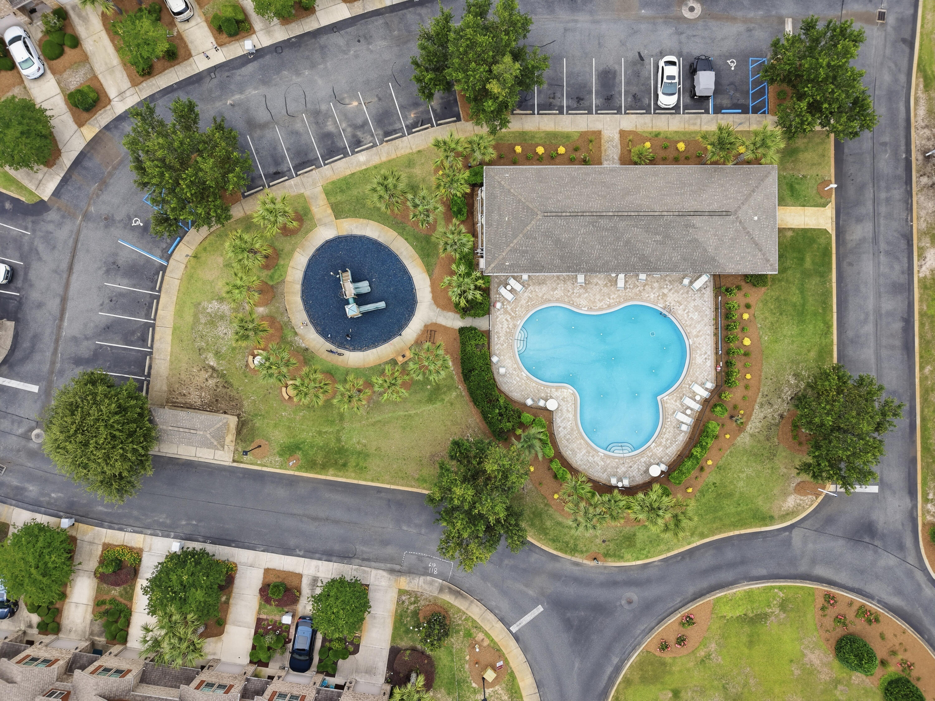 RESERVE POINTE TOWNHOMES - Residential