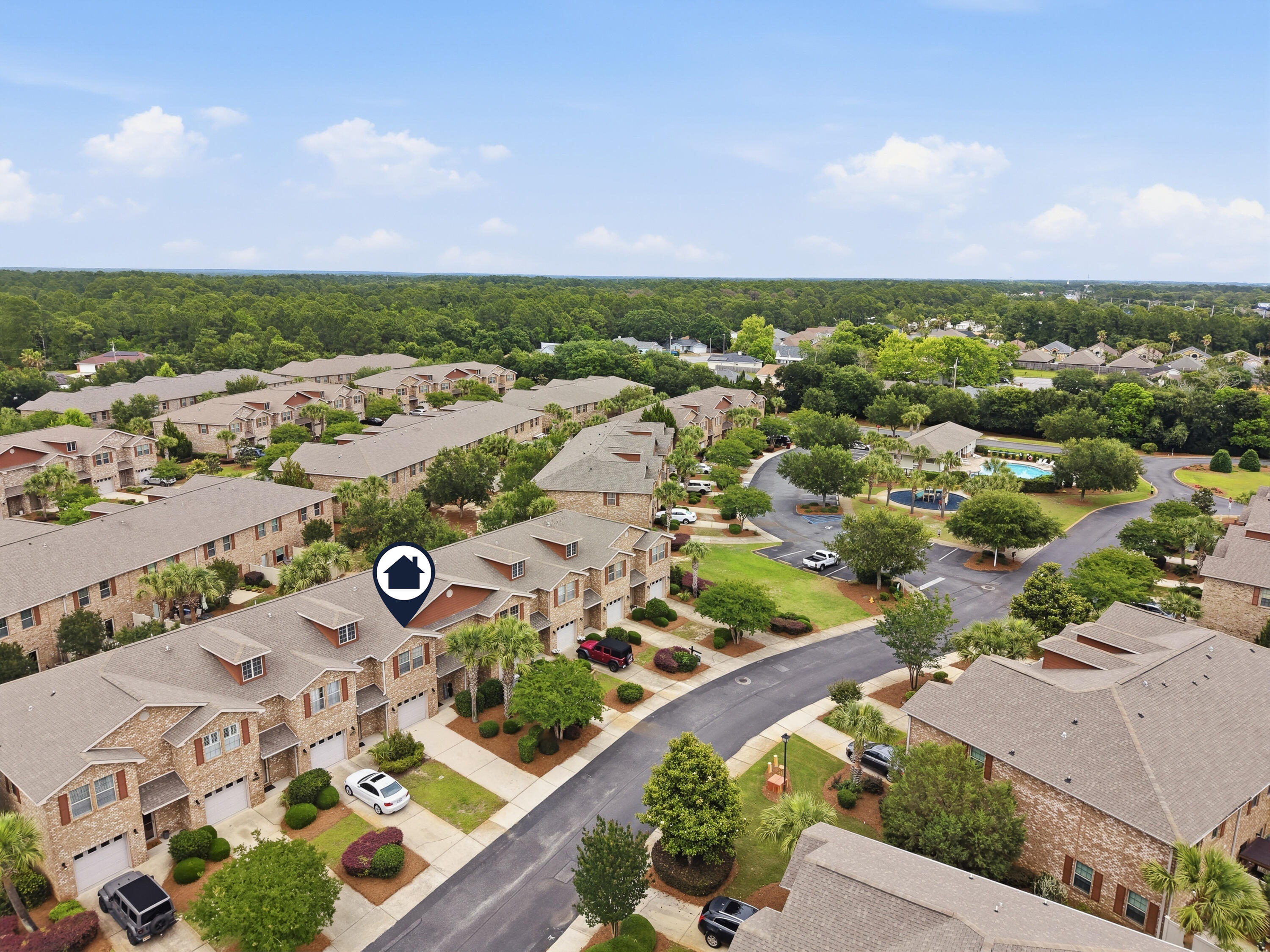 RESERVE POINTE TOWNHOMES - Residential