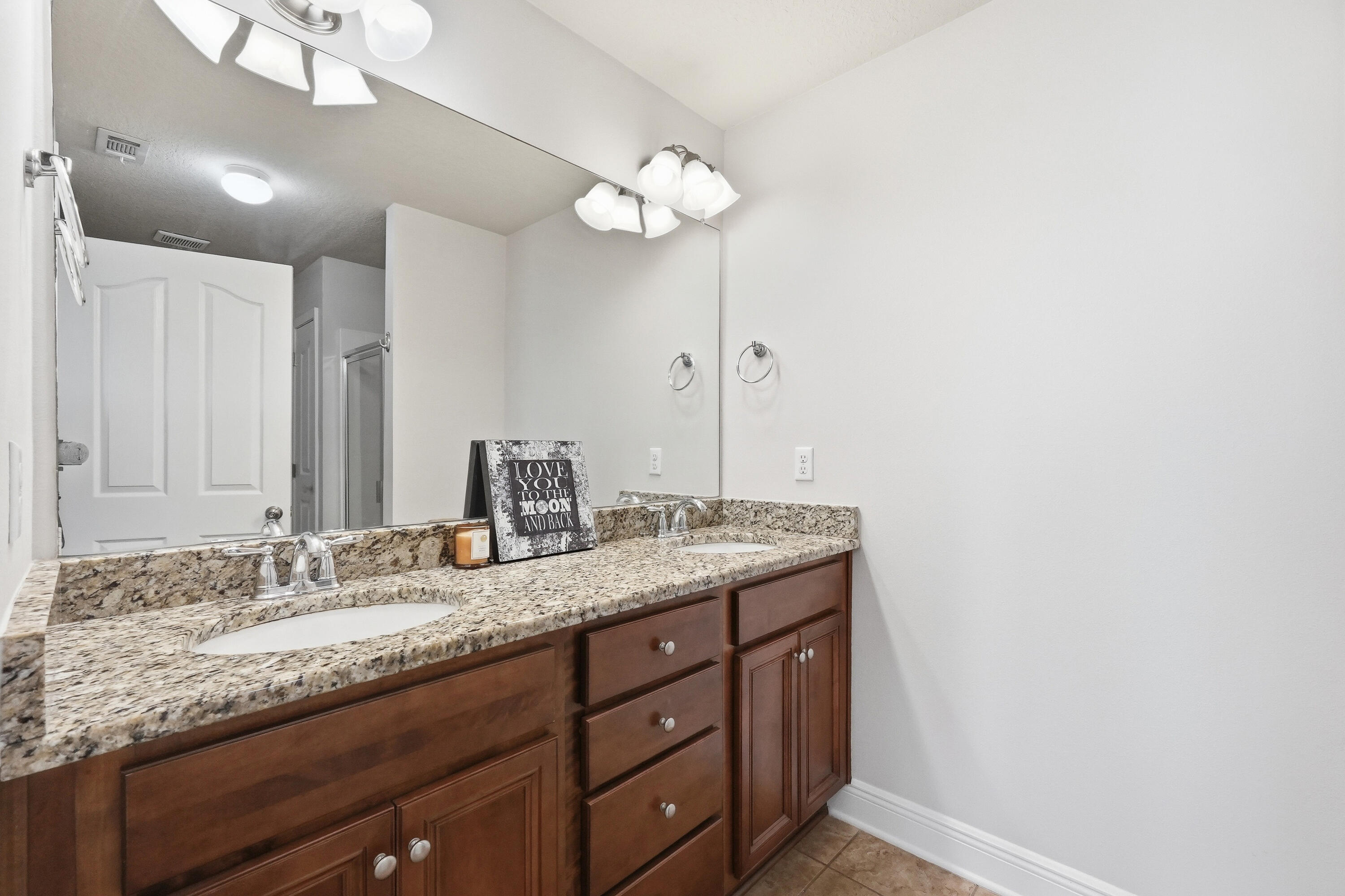 RESERVE POINTE TOWNHOMES - Residential