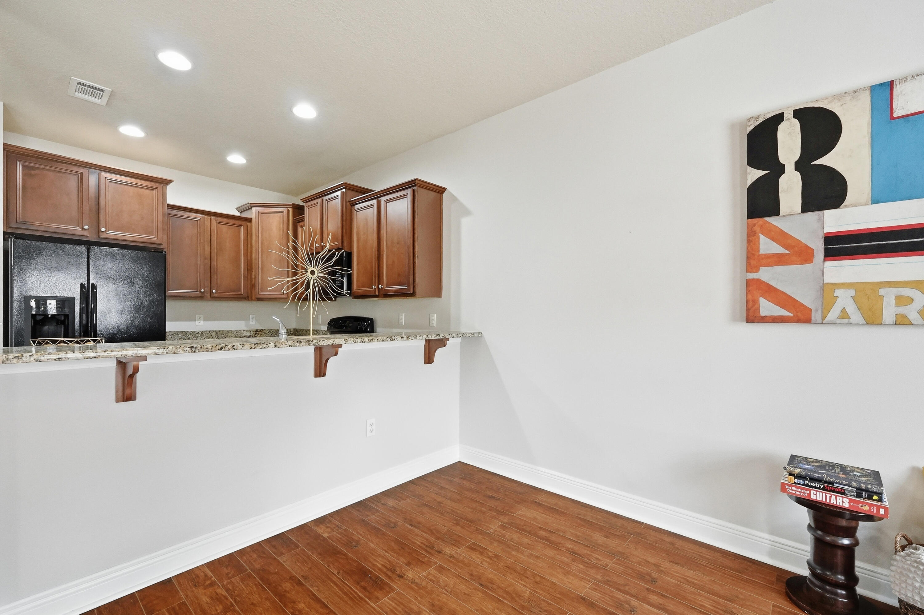 RESERVE POINTE TOWNHOMES - Residential