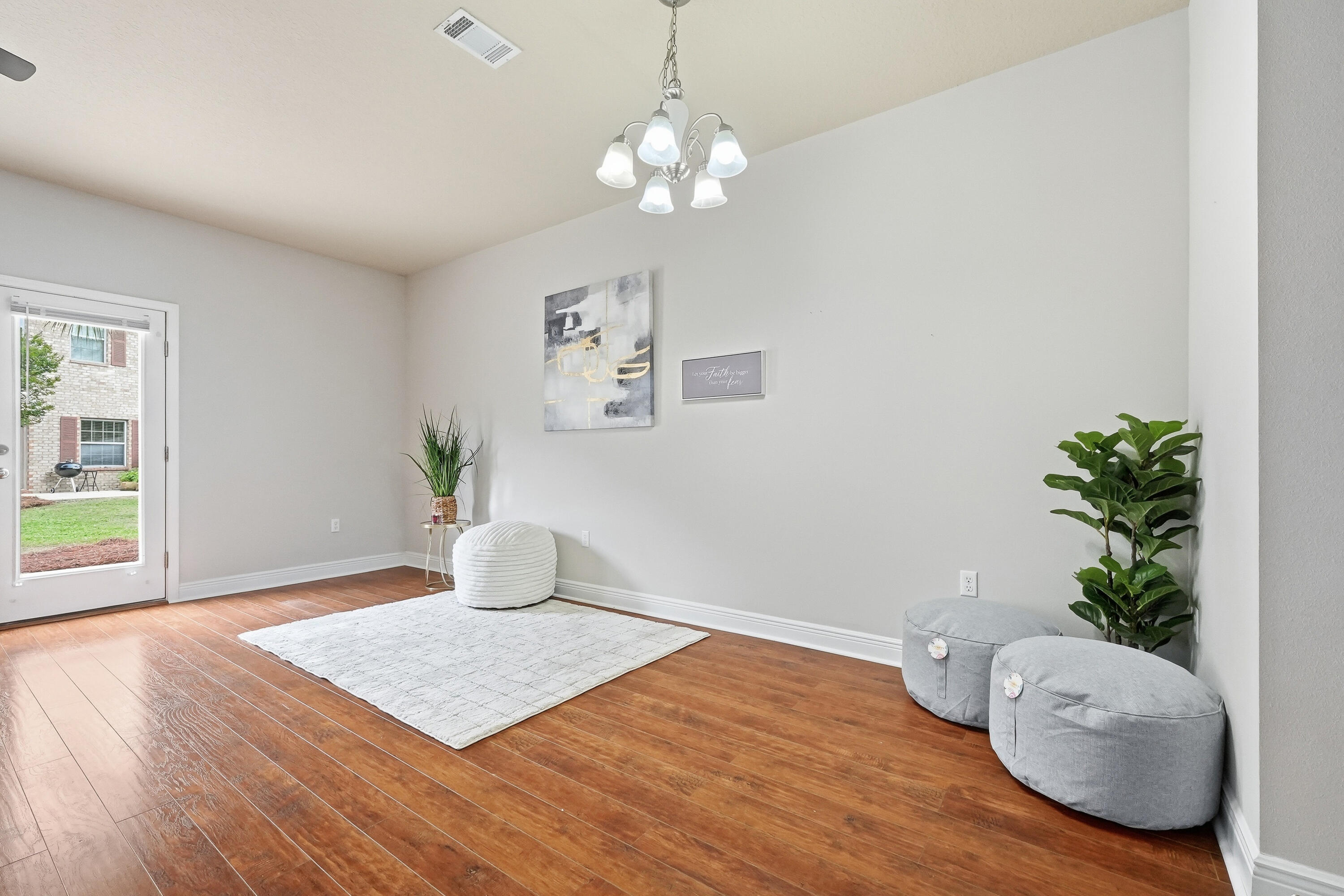 RESERVE POINTE TOWNHOMES - Residential