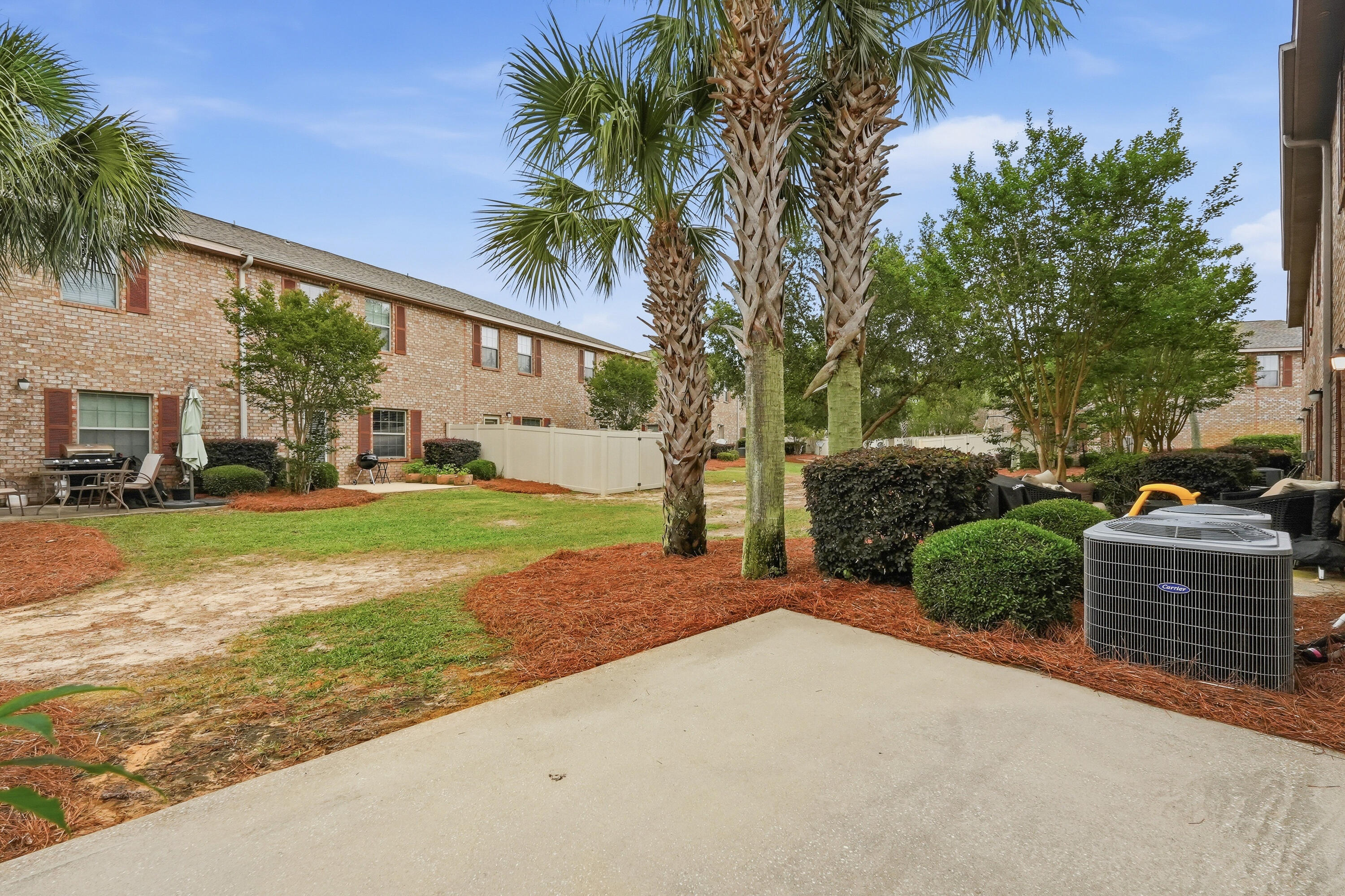 RESERVE POINTE TOWNHOMES - Residential