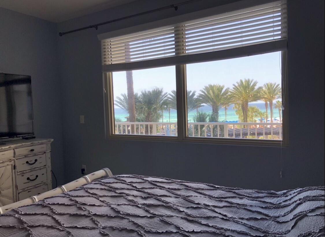 SHORES OF PANAMA - Residential