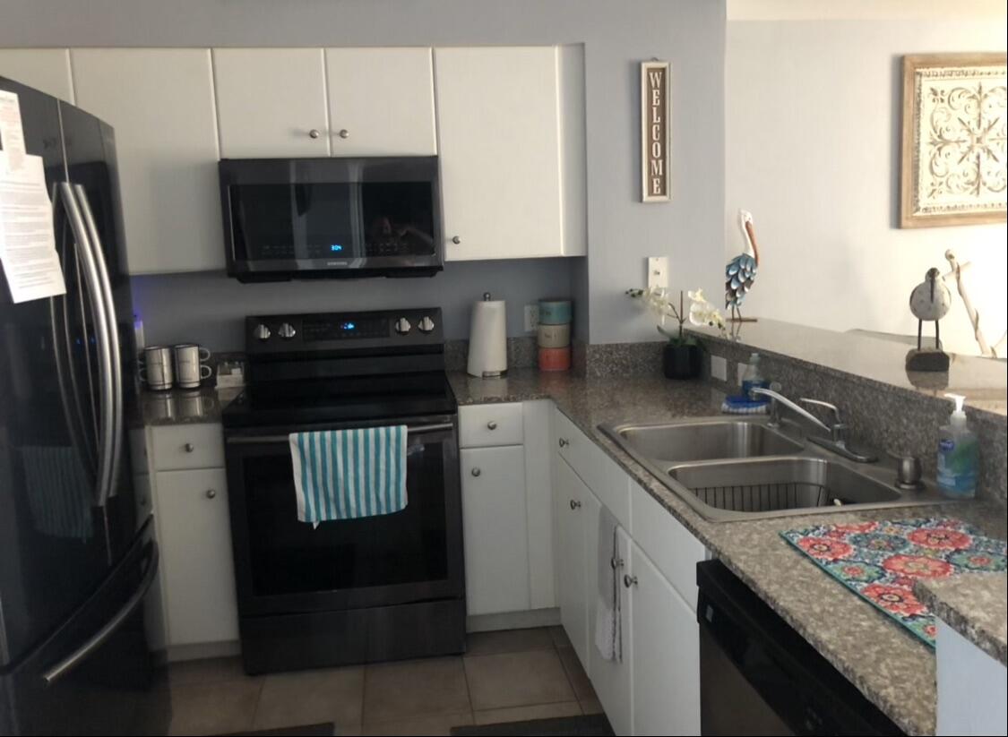 SHORES OF PANAMA - Residential