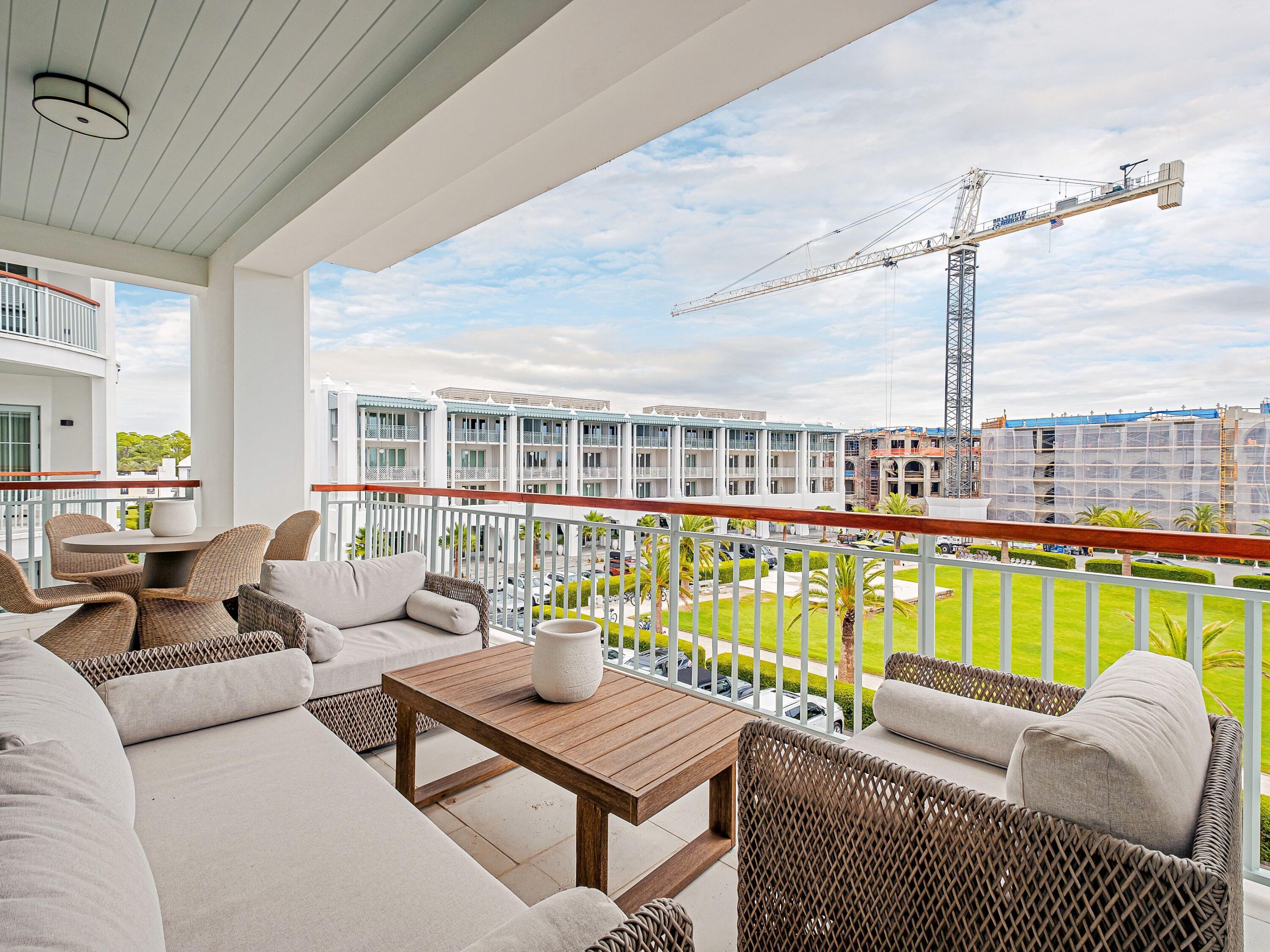 ALYS BEACH - Residential