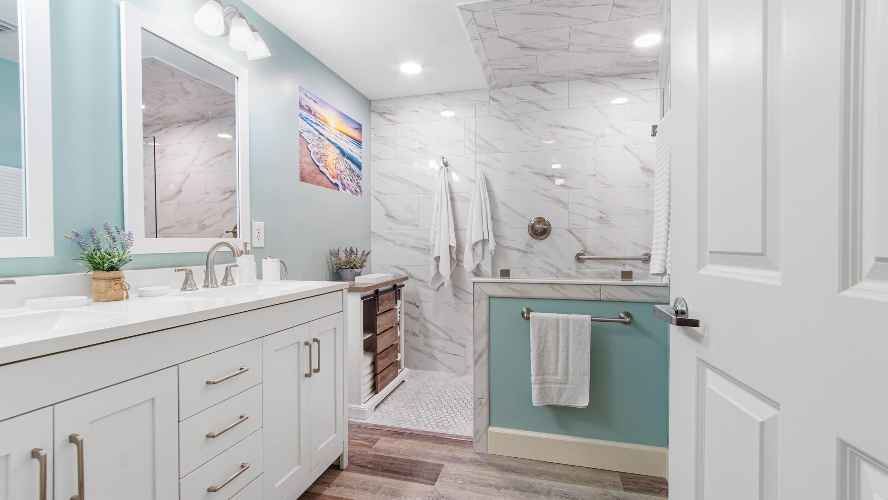 SUNRISE BEACH - Residential