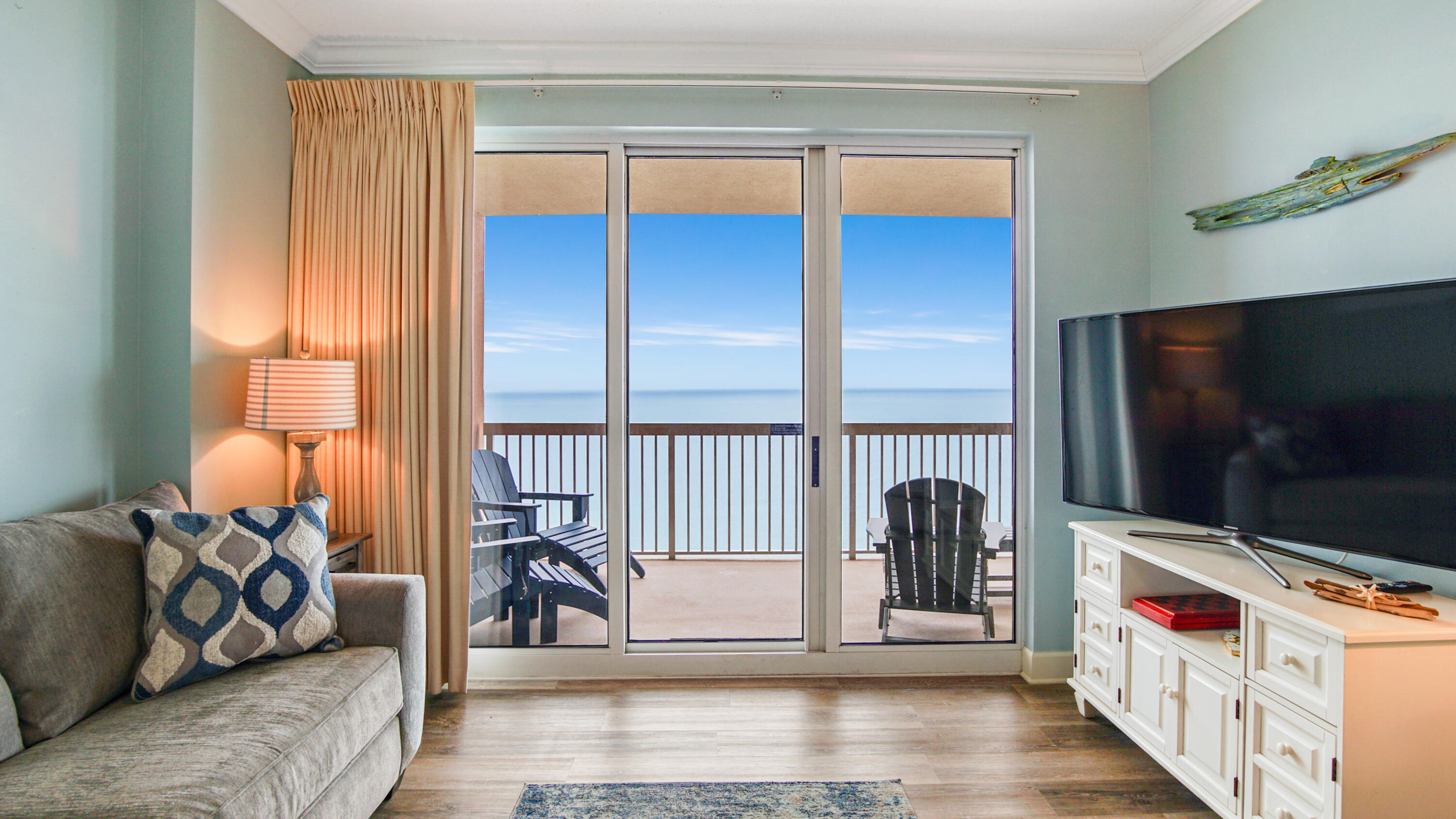 SUNRISE BEACH - Residential