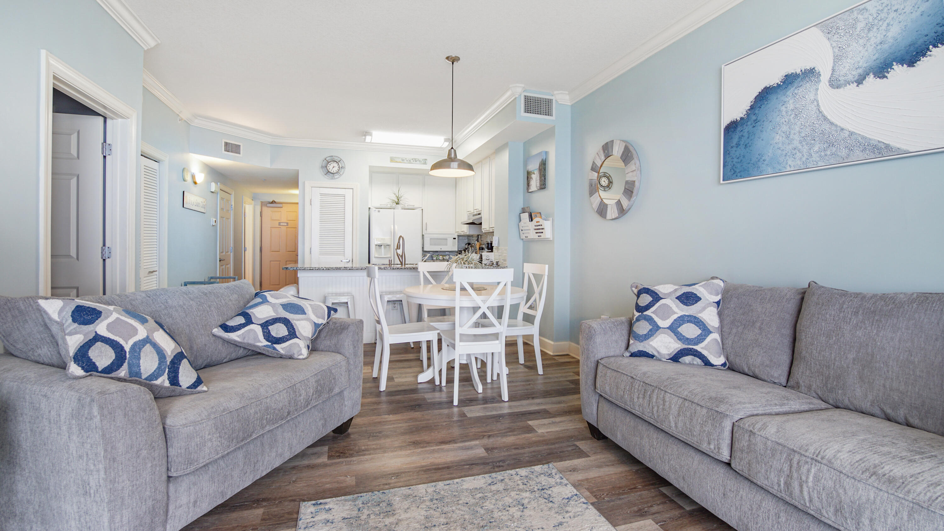 SUNRISE BEACH - Residential