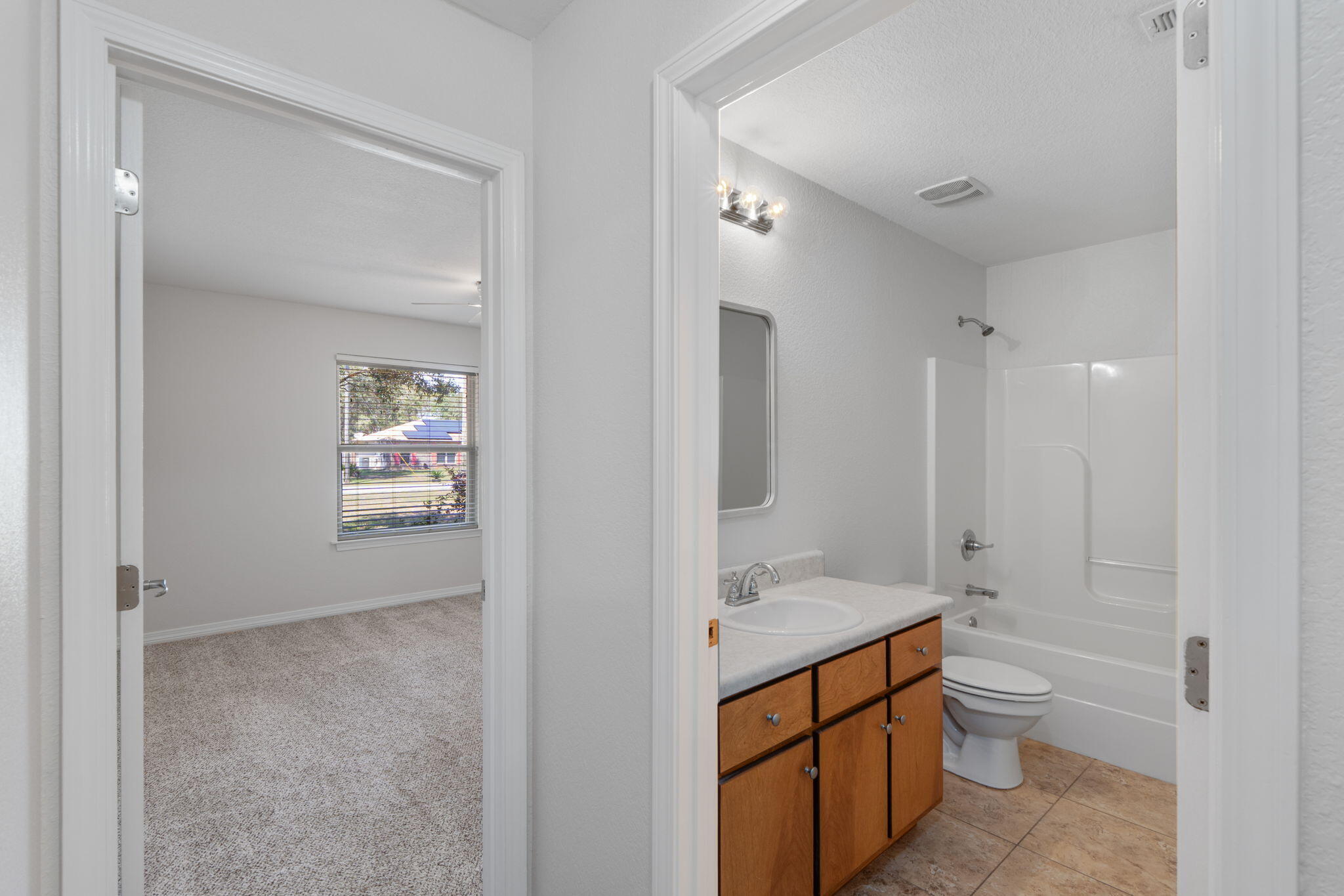 NAVARRE S/D 2ND ADDN - Residential