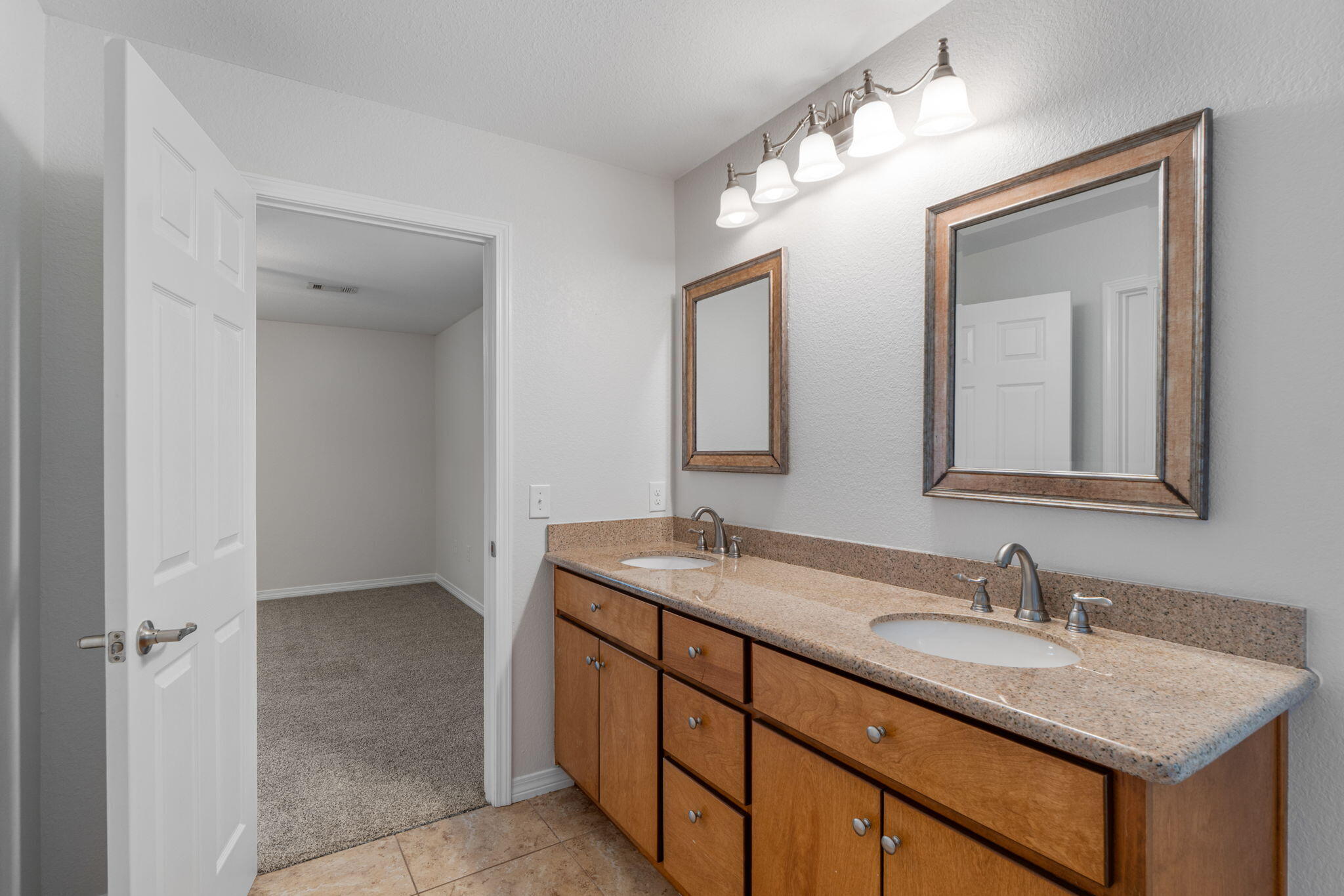 NAVARRE S/D 2ND ADDN - Residential