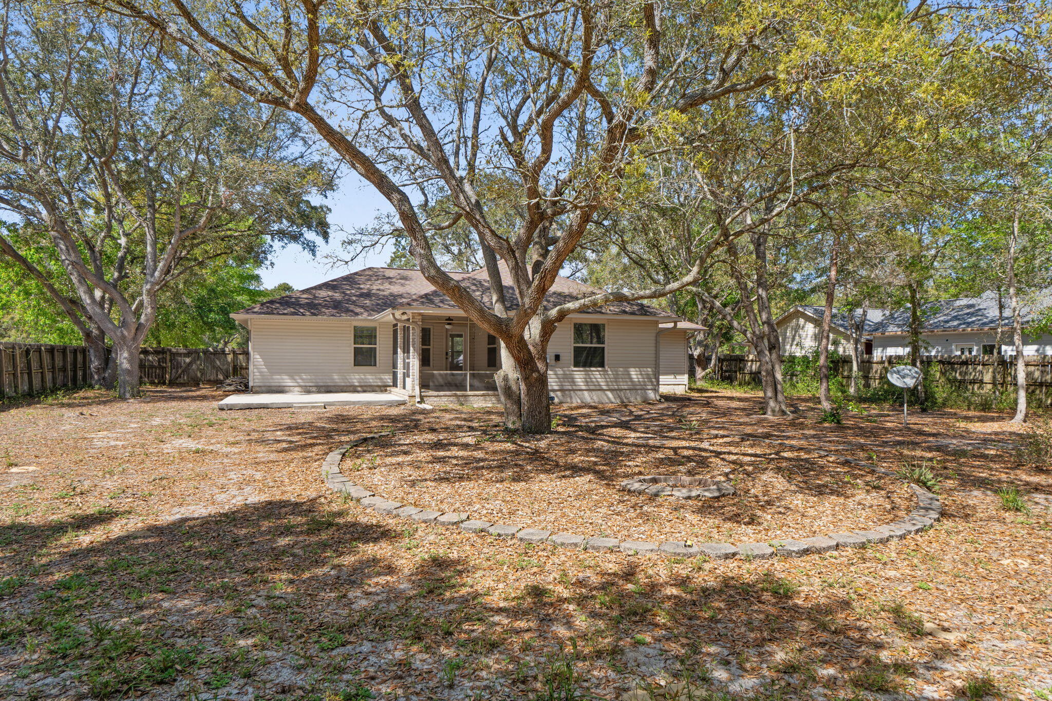 NAVARRE S/D 2ND ADDN - Residential