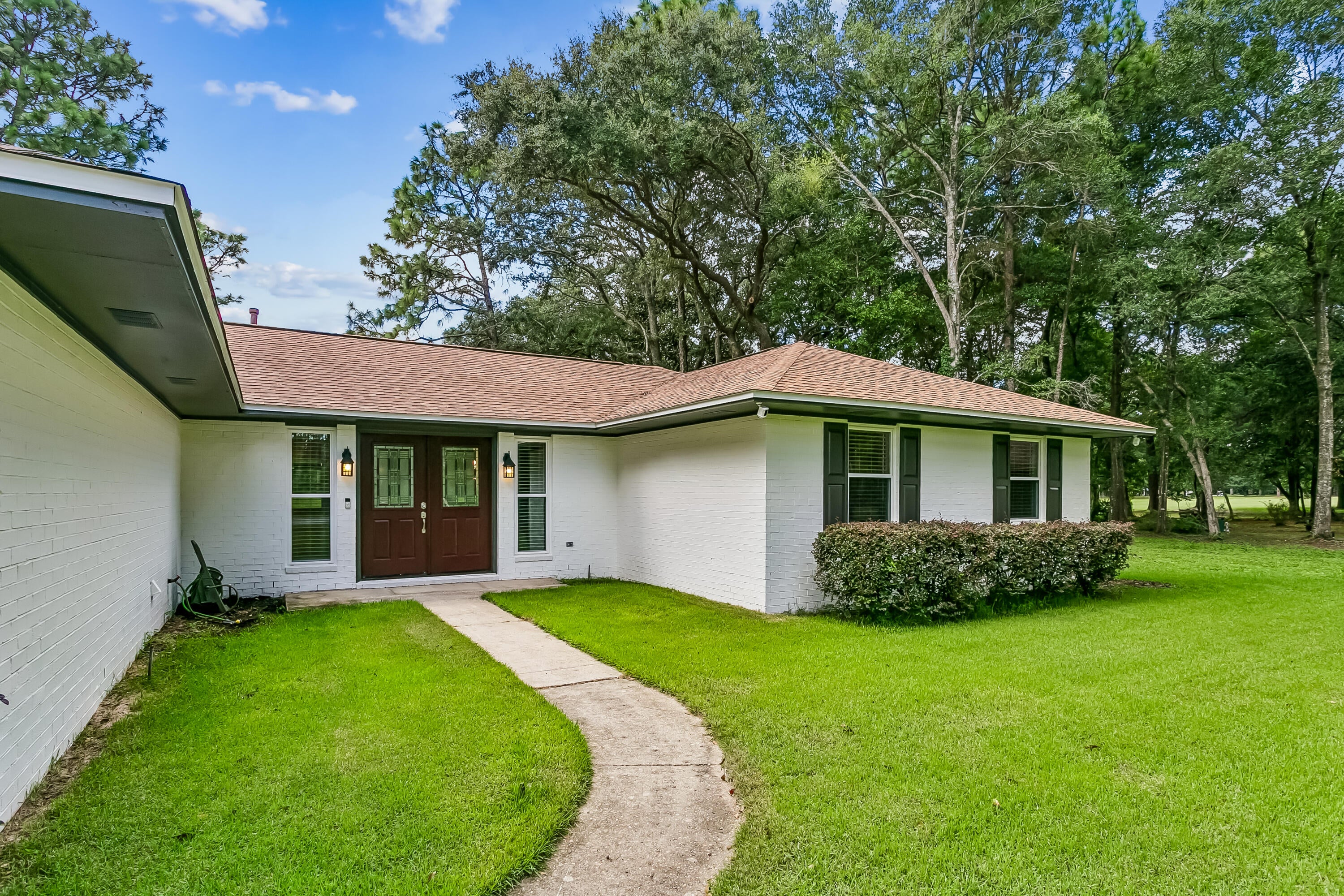1101 Forest Road