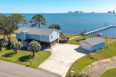 7991 Newport Street Navarre FL 32566