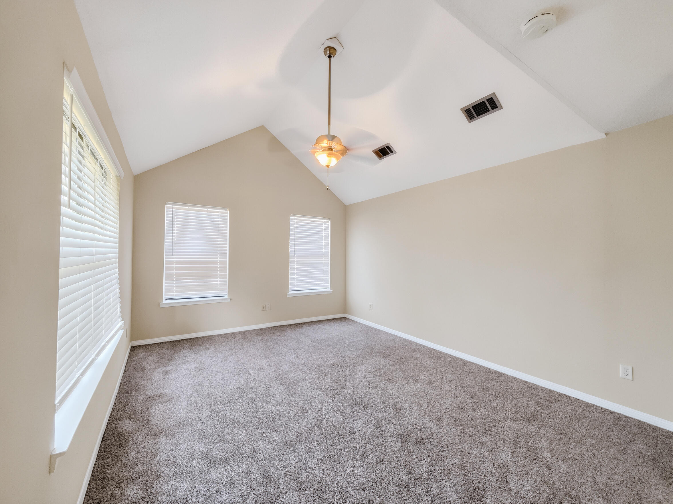 HIDDEN TRAILS PH 1 - Residential Lease