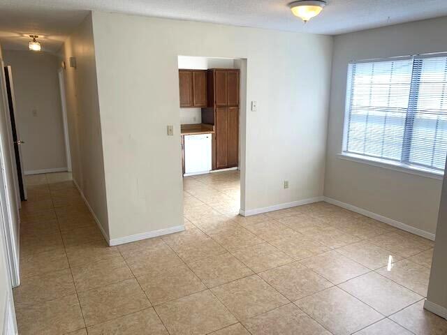 HIDDEN TRAILS PH 1 - Residential Lease