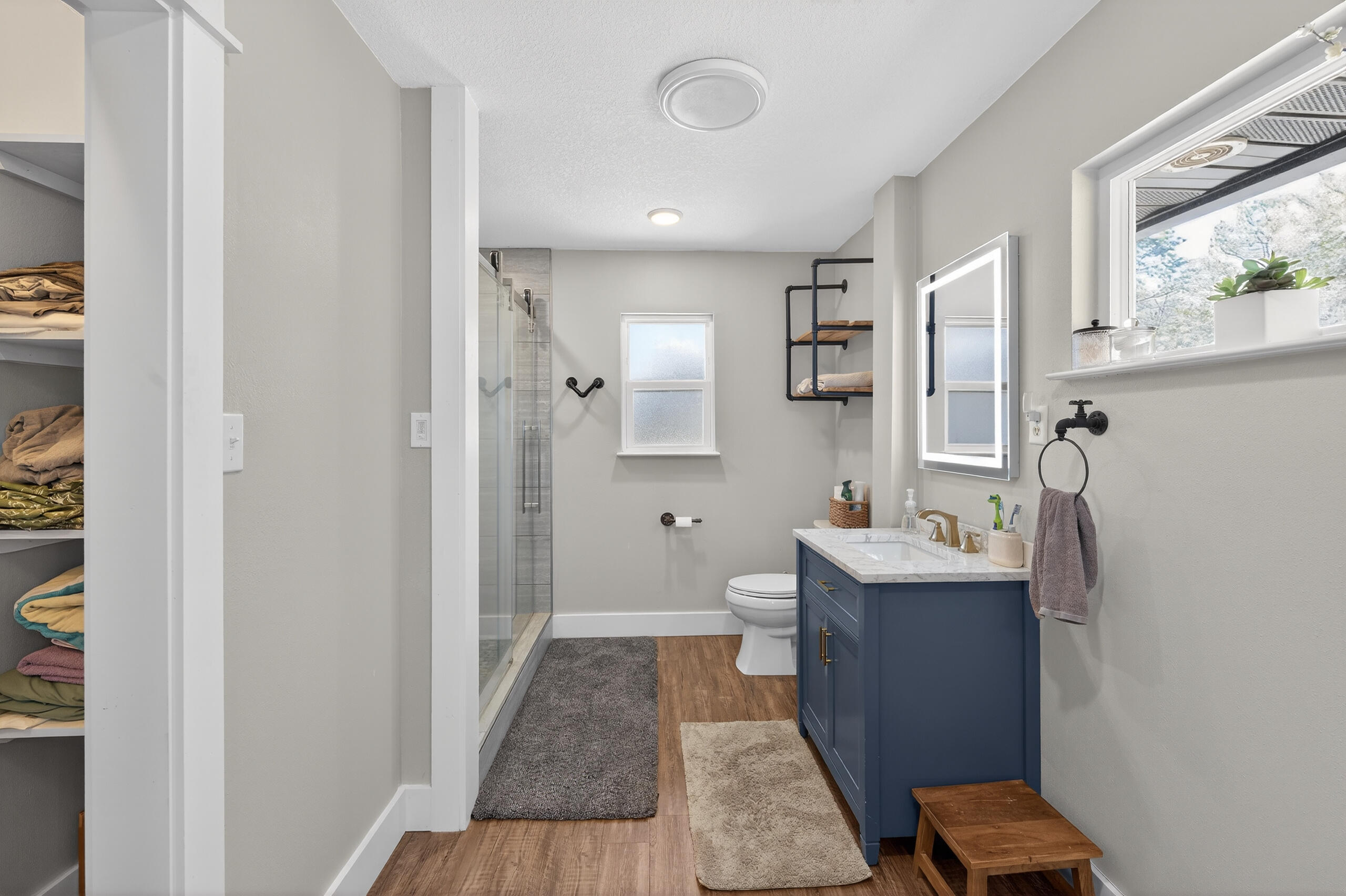 FOREST HEIGHTS - Residential