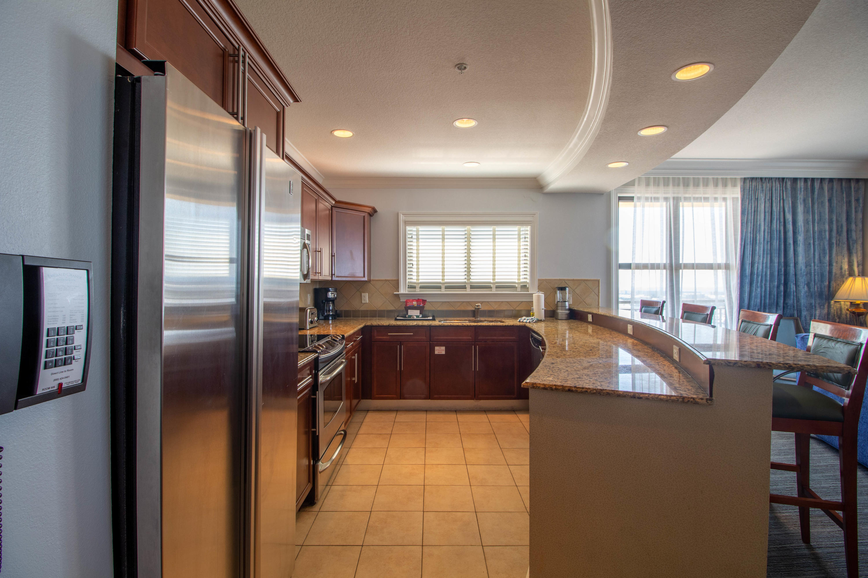 EMERALD GRANDE - Residential