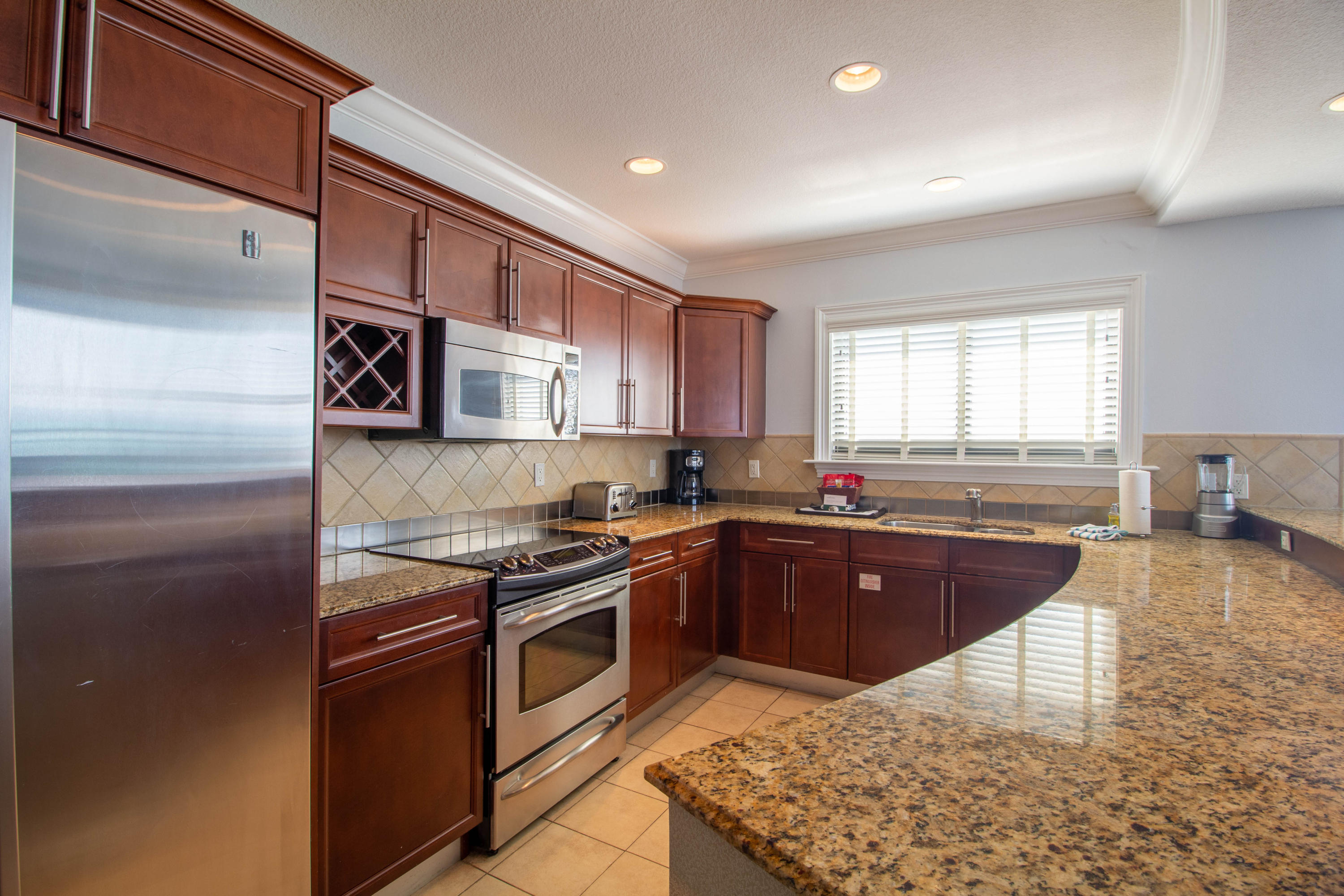 EMERALD GRANDE - Residential