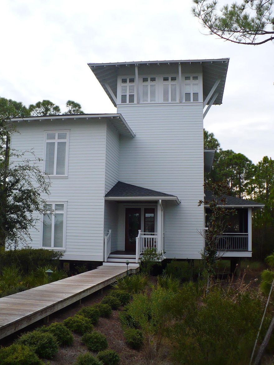 ( This is a Fractional ownership opportunity-timeshare type)This beautiful Florida Cottage style home comes ''ready to go''. Walk in to find a completely furnished and equipped vacation home with an on-location support staff and amenities including pool, exercise room, summer kitchen and more.