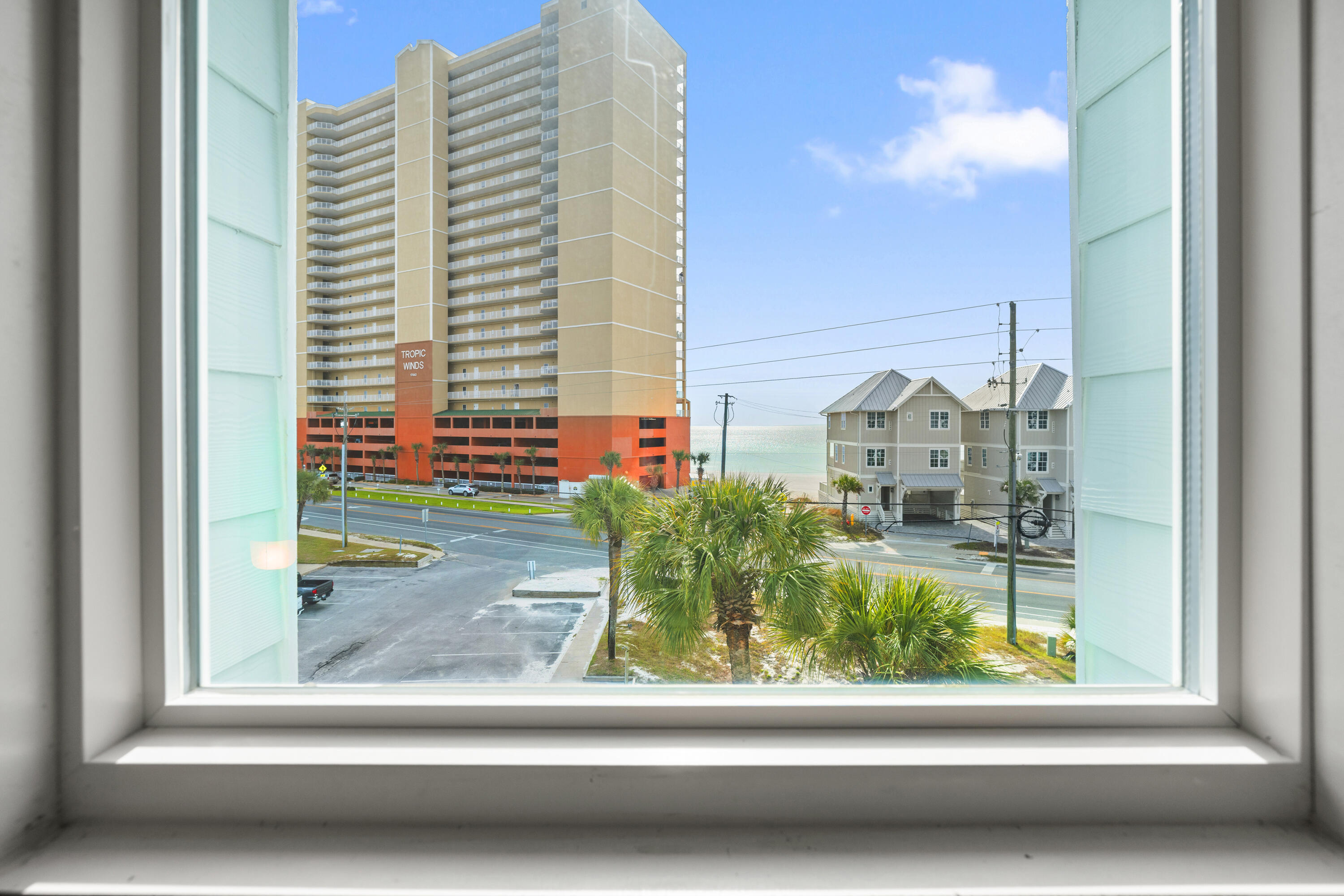 SOUTHWIND 1 CONDO - Residential