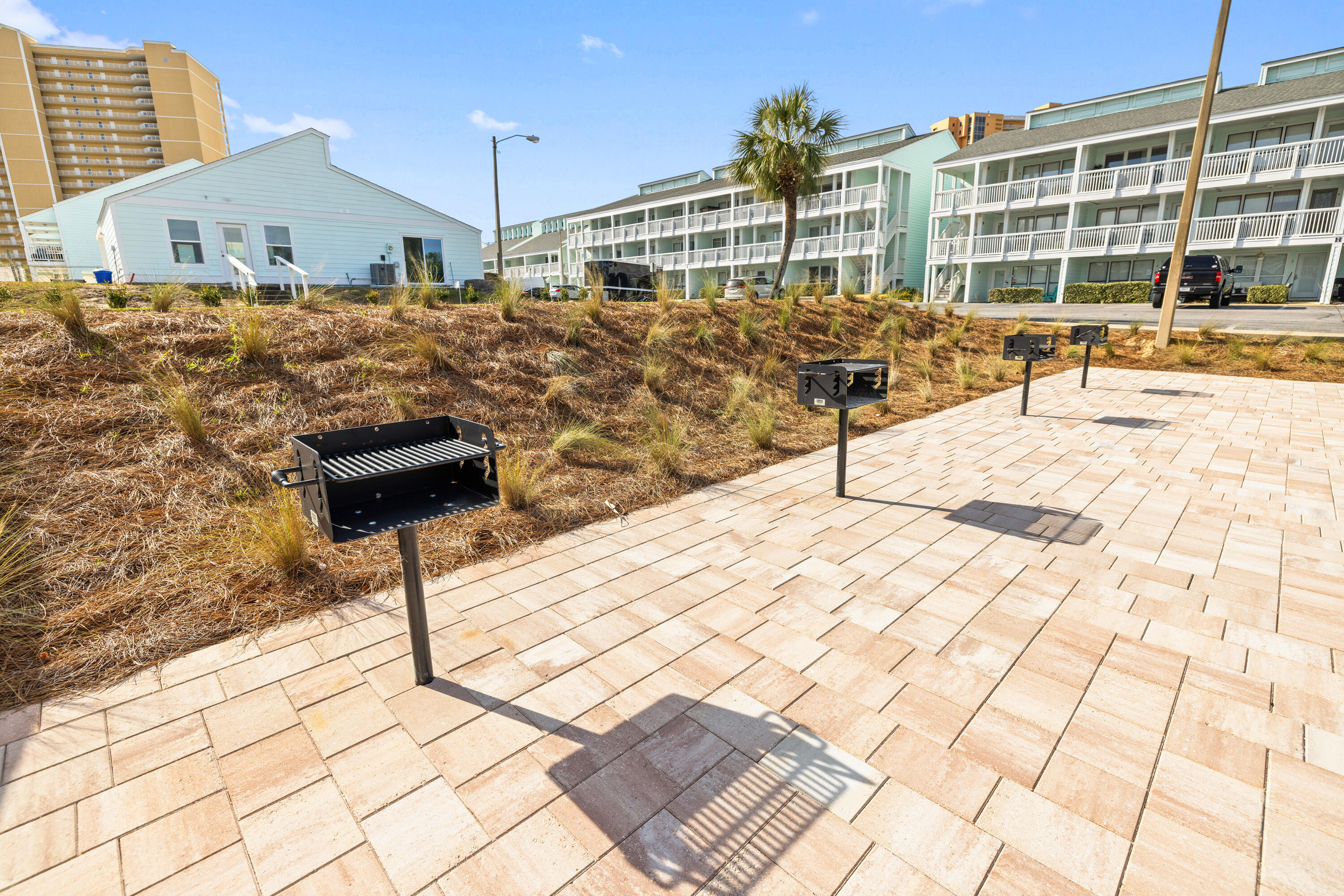 SOUTHWIND 1 CONDO - Residential