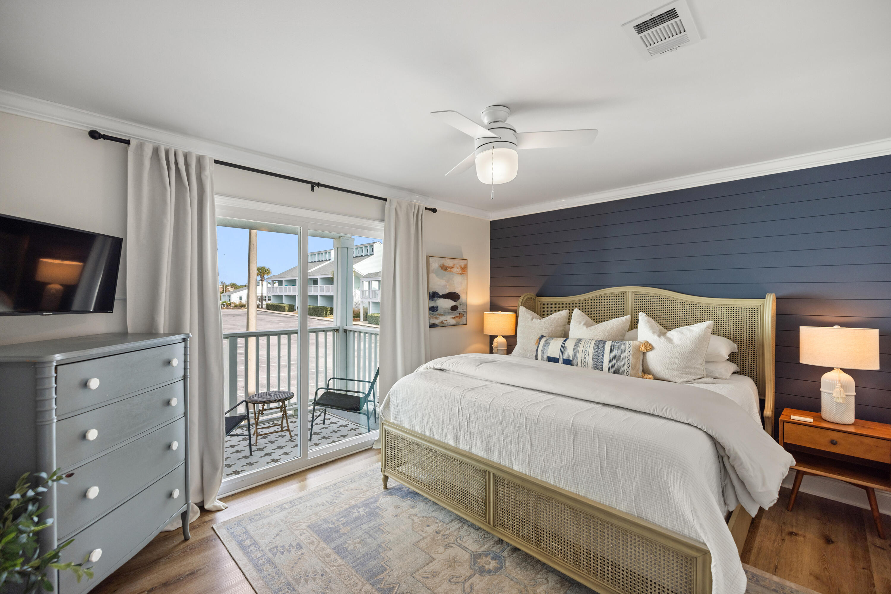 SOUTHWIND 1 CONDO - Residential