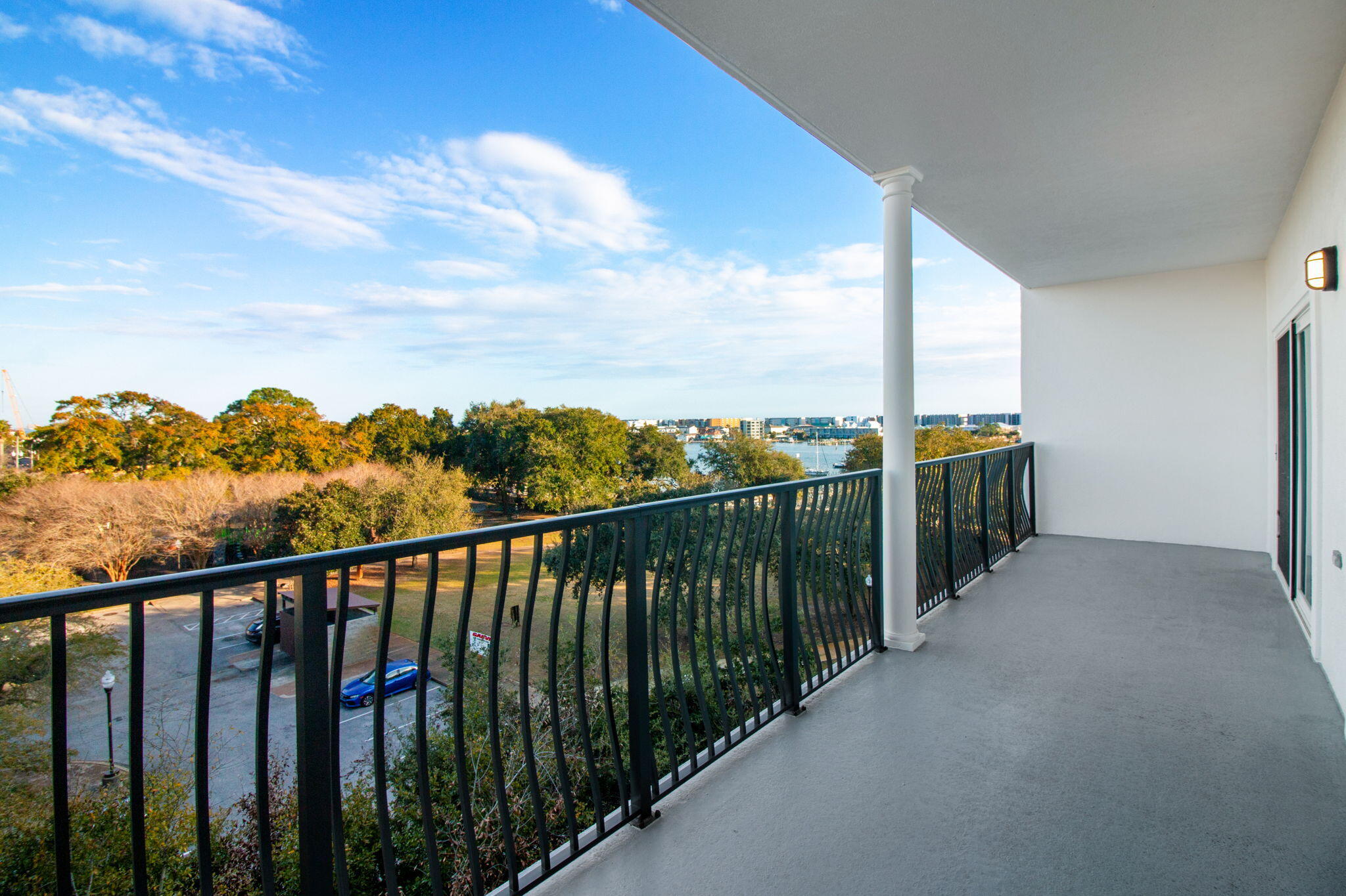 INDIANOLA ON THE WATER - Residential