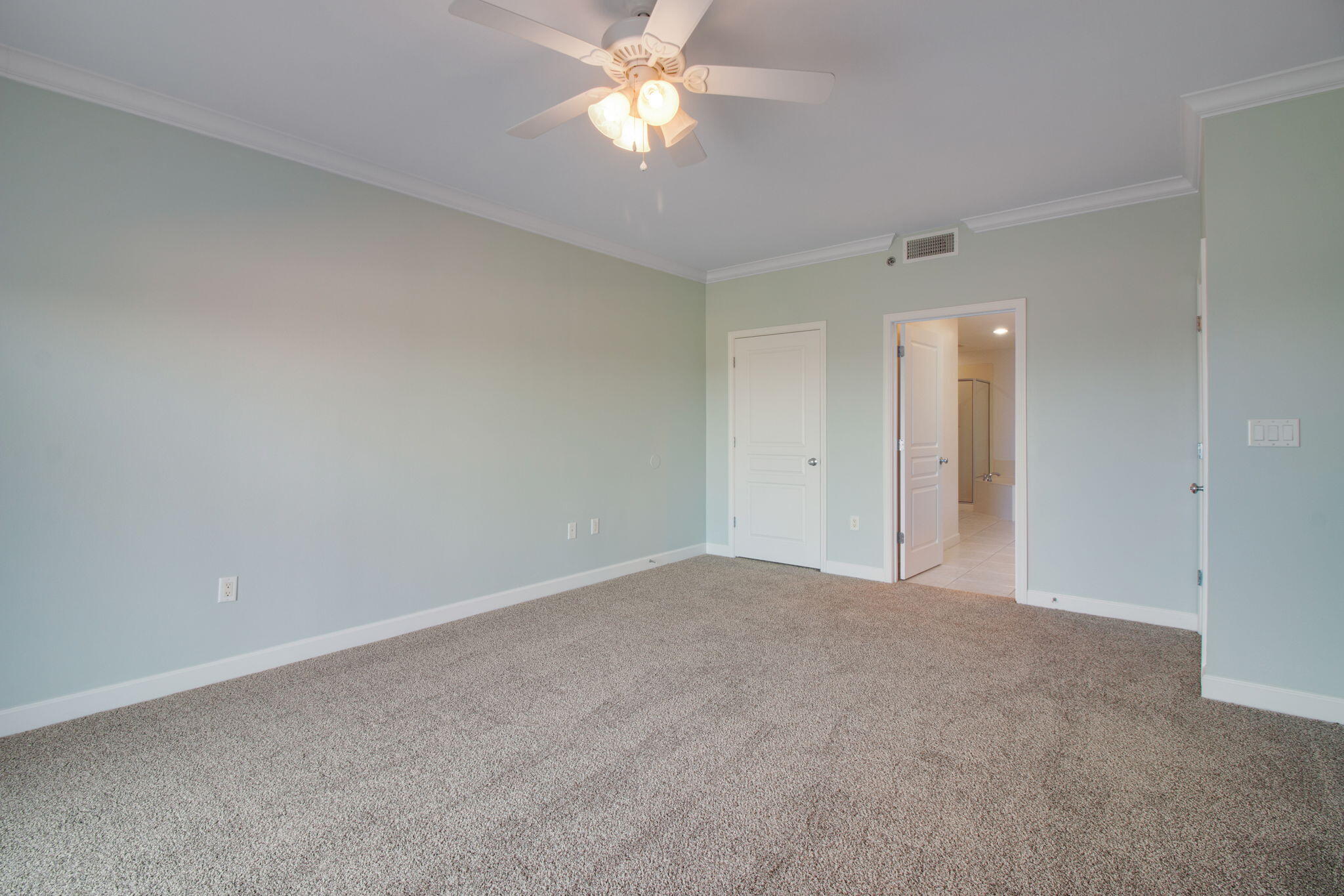 INDIANOLA ON THE WATER - Residential