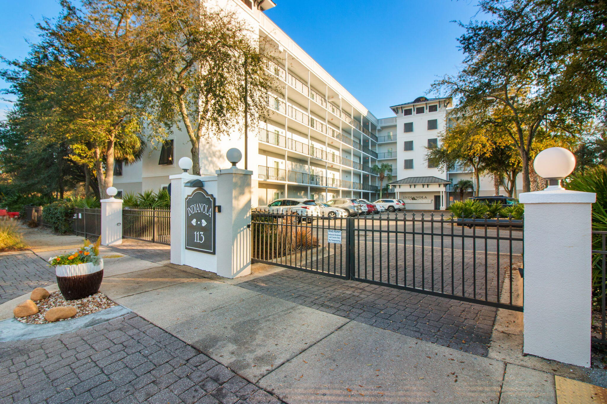 INDIANOLA ON THE WATER - Residential