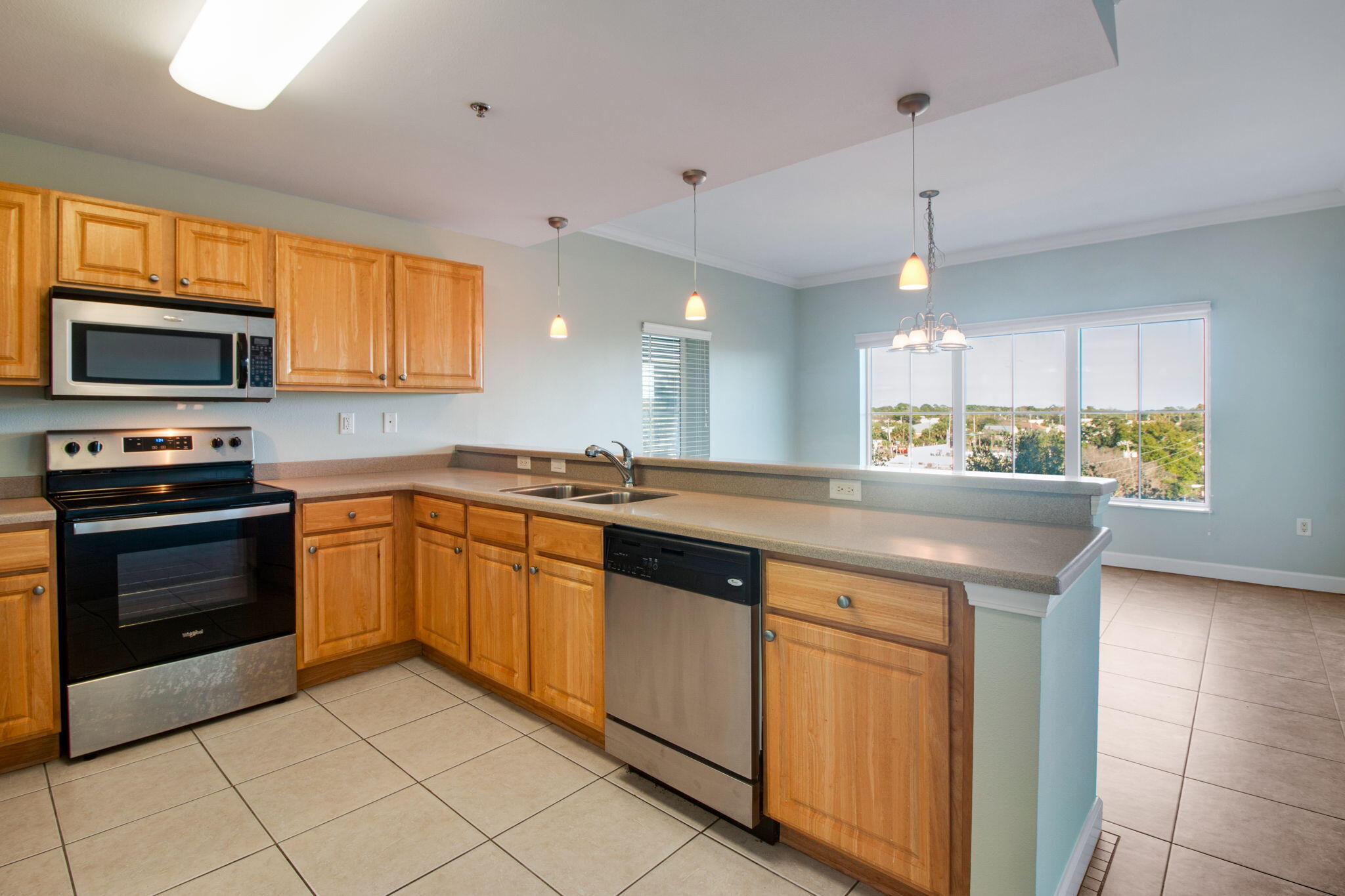 INDIANOLA ON THE WATER - Residential