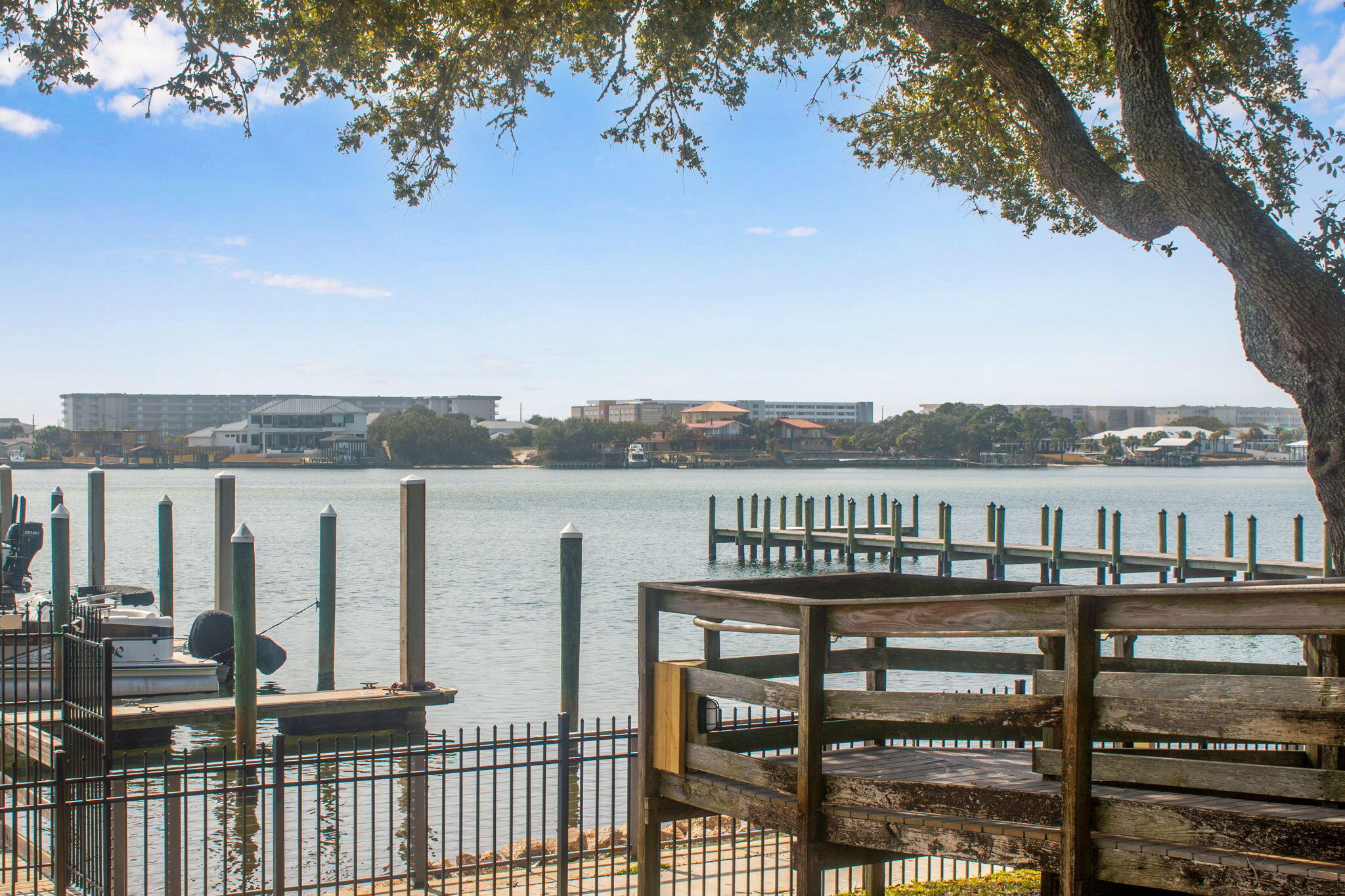 INDIANOLA ON THE WATER - Residential