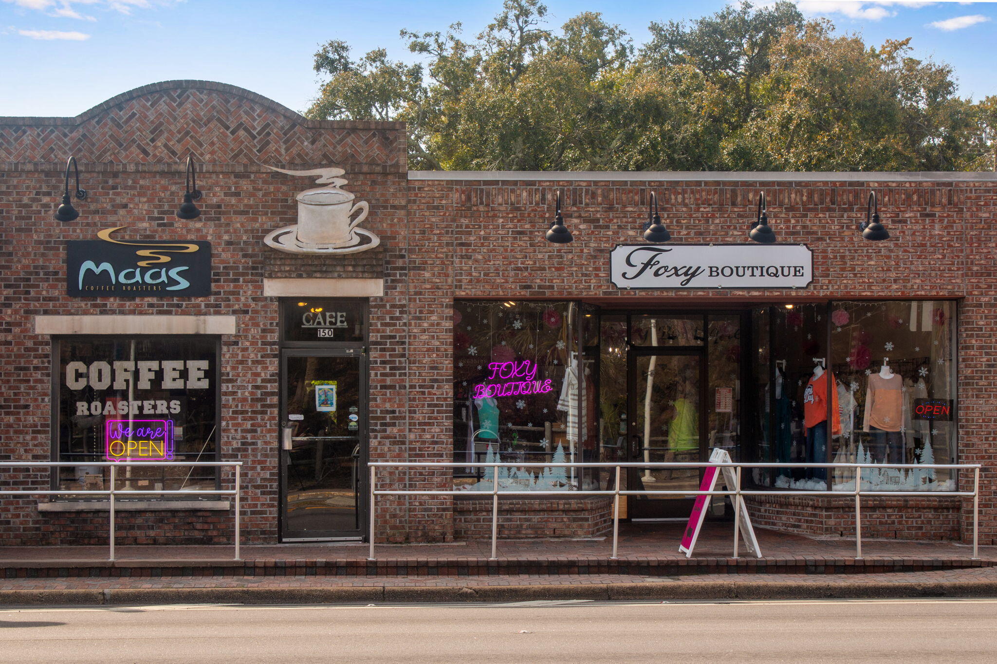 INDIANOLA ON THE WATER - Residential