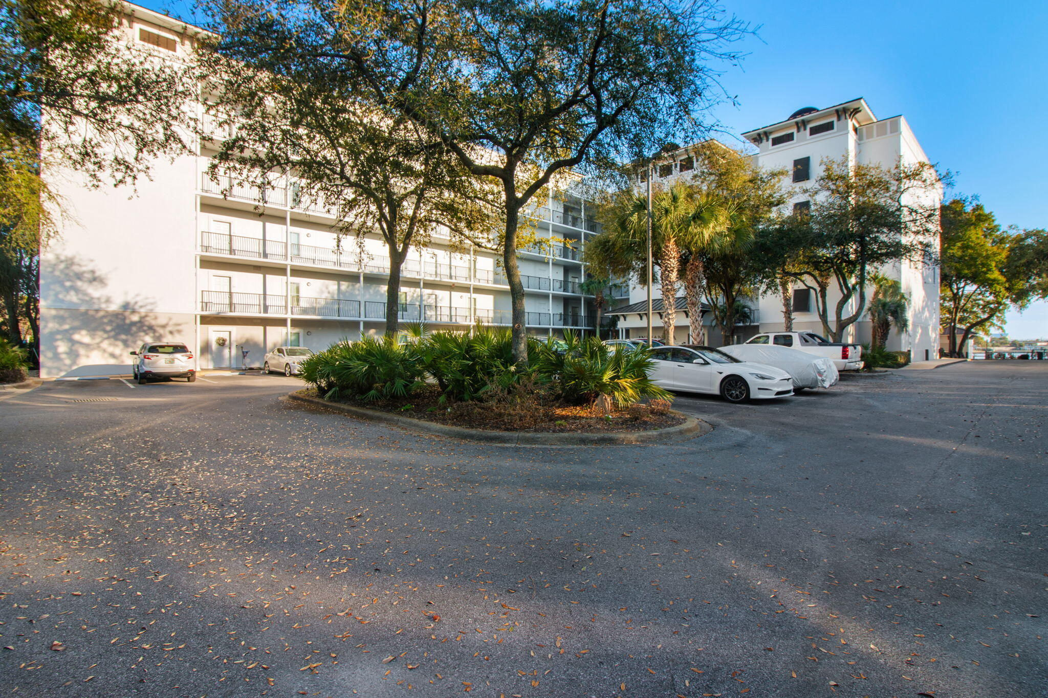 INDIANOLA ON THE WATER - Residential